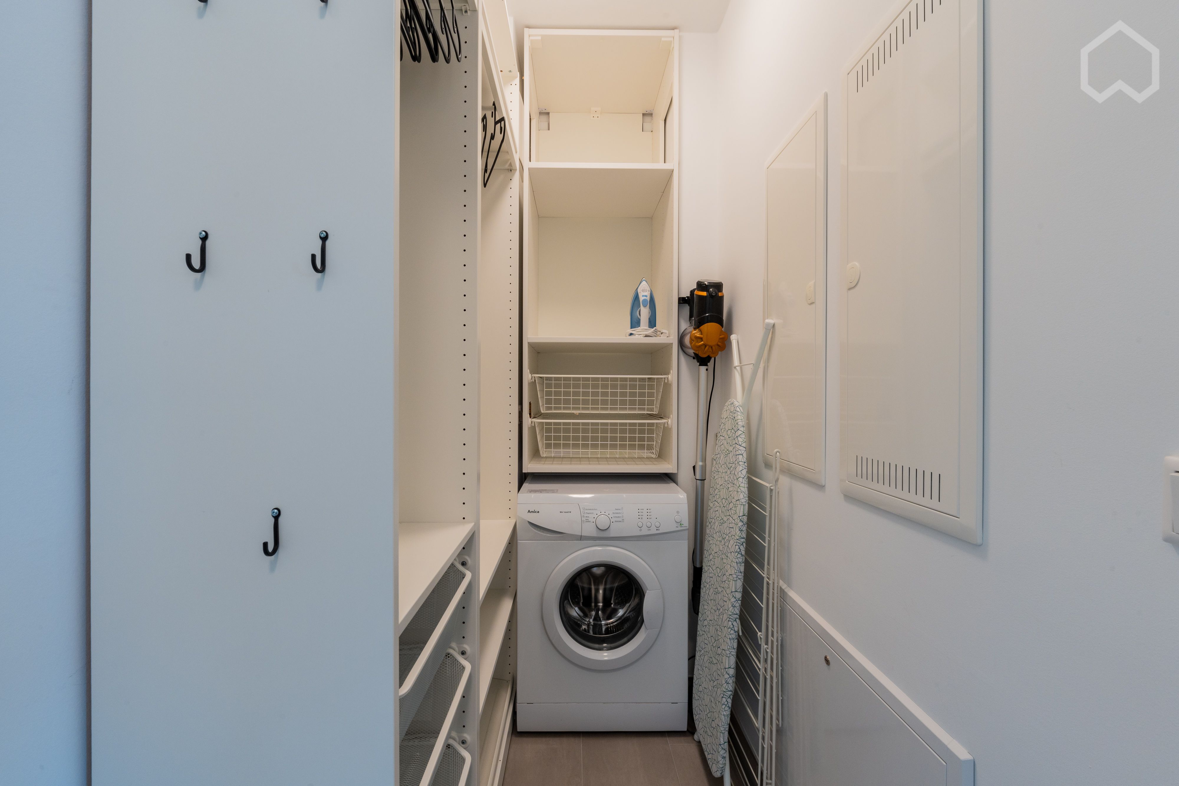 Brand New Studio With A View - Brand new studio with a view - Gallery - 6