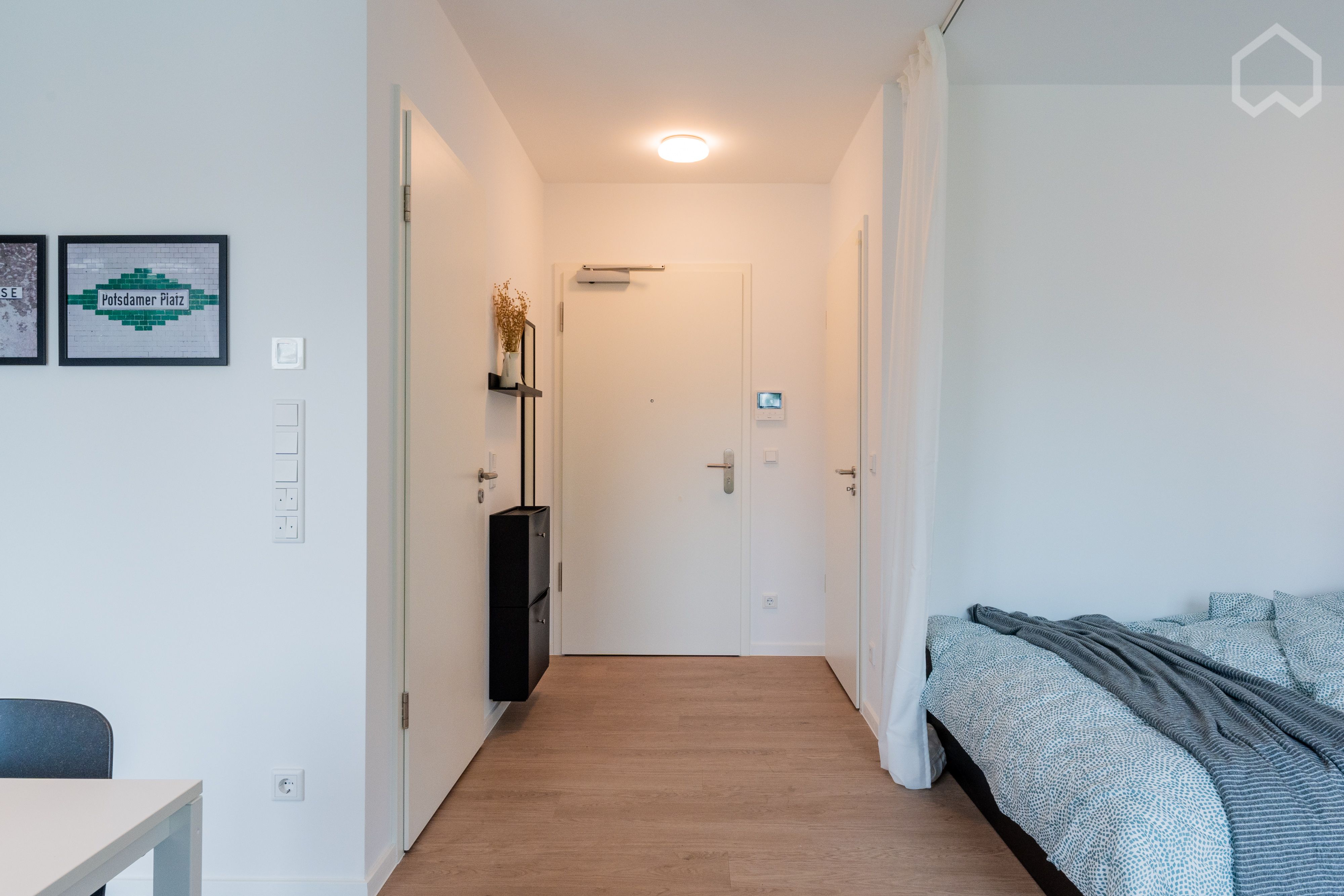  Brand New Studio With A View  -  Brand new studio with a view  - Gallery -  11