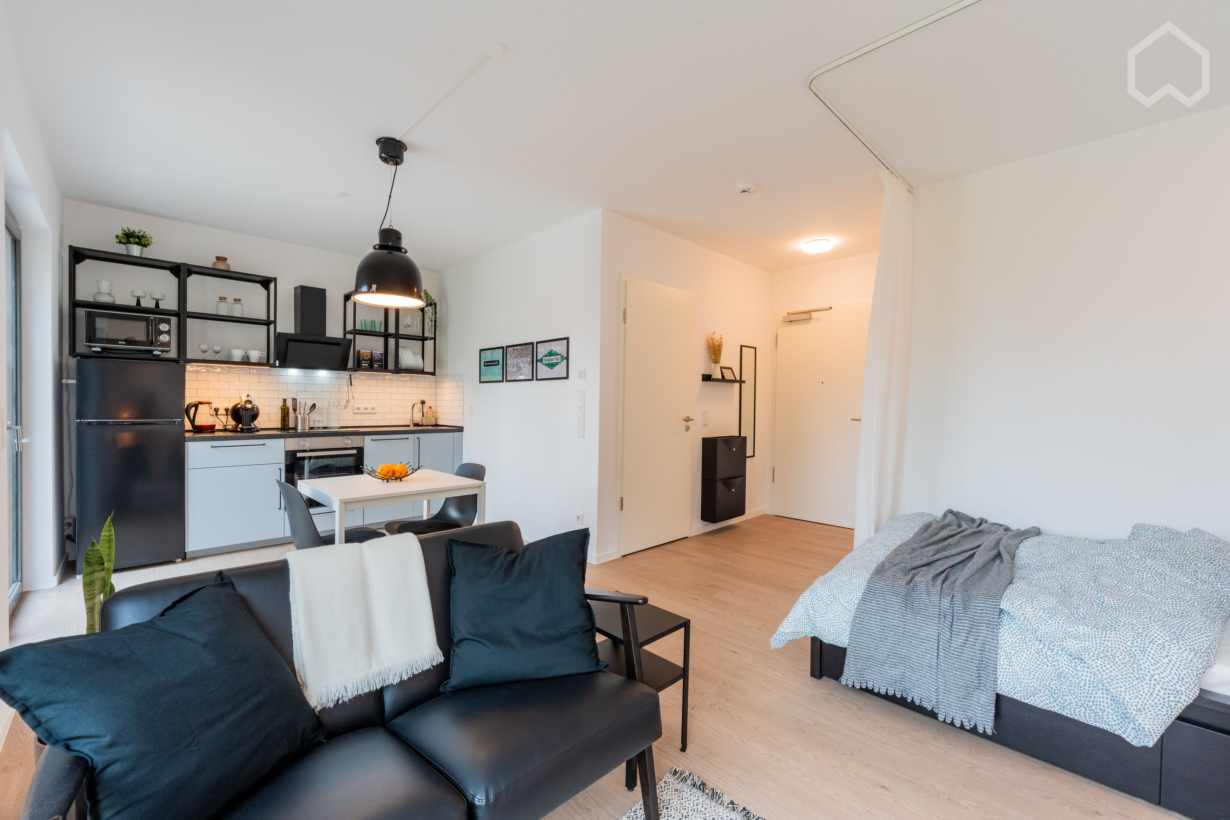 Brand New Studio With A View - Brand new studio with a view - Gallery - 23