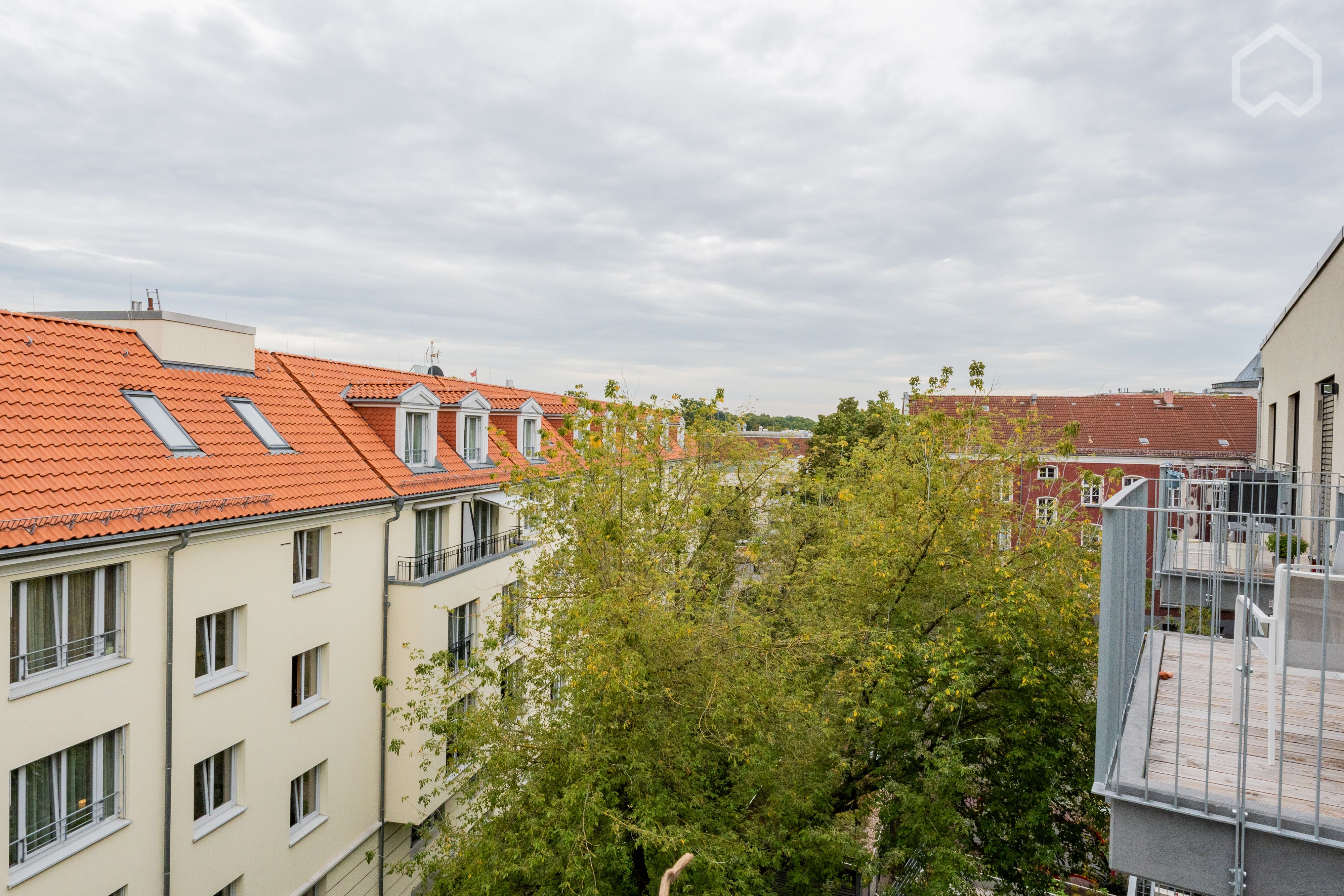 Brand New Studio With A View - Brand new studio with a view - Gallery - 12