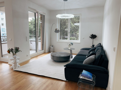 near ostbahnhof 3.5 room furnished home with kitchen