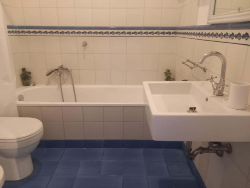 Apartment in Via Principe Amedeo, Roma for 30 m²