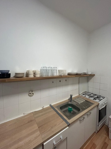 Gorgeous studio in quiet street