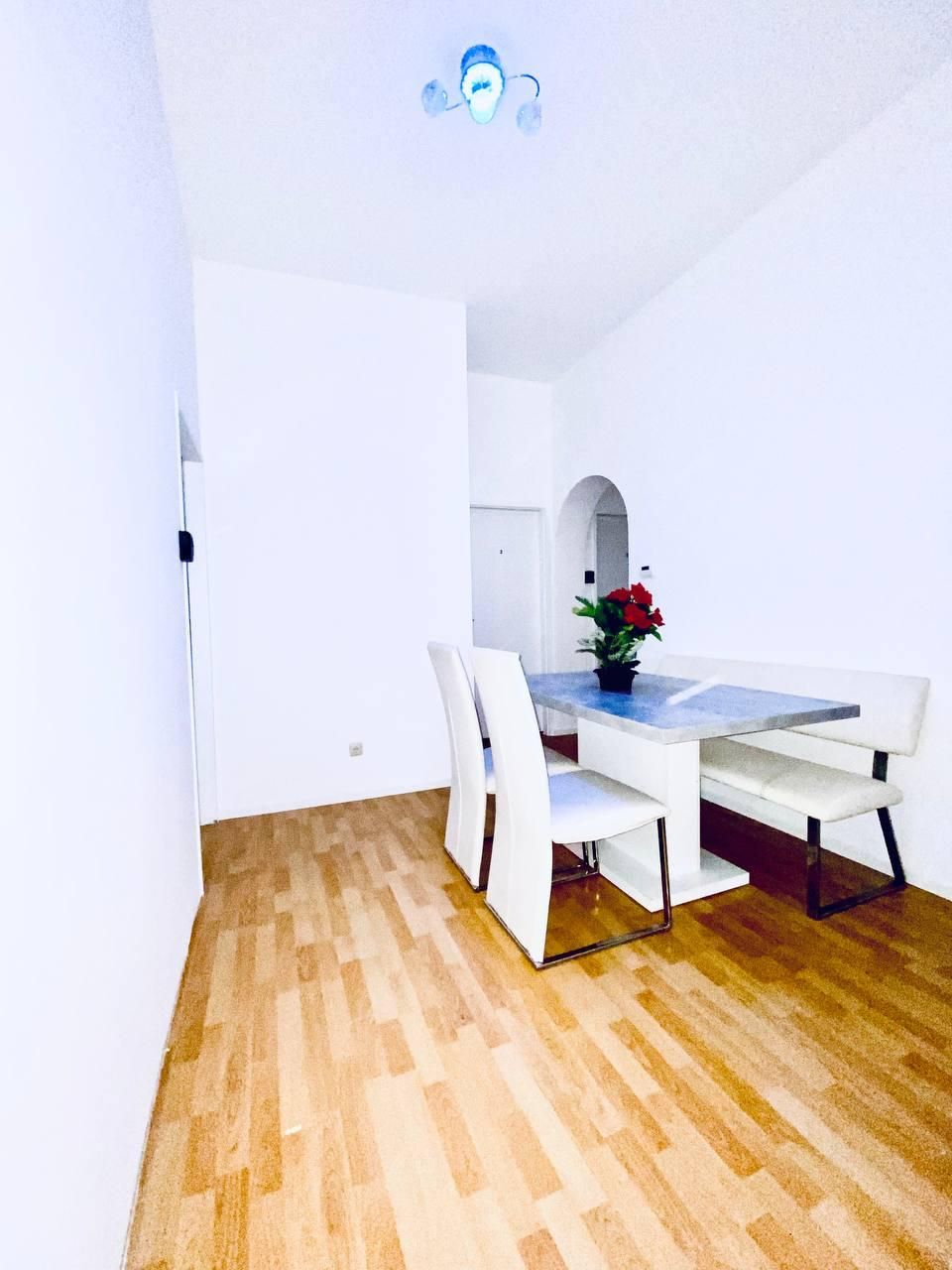 Bright & modern apartment in a popular area
