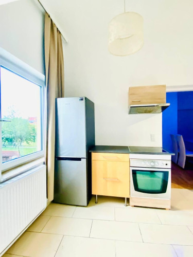 Bright & modern apartment in a popular area