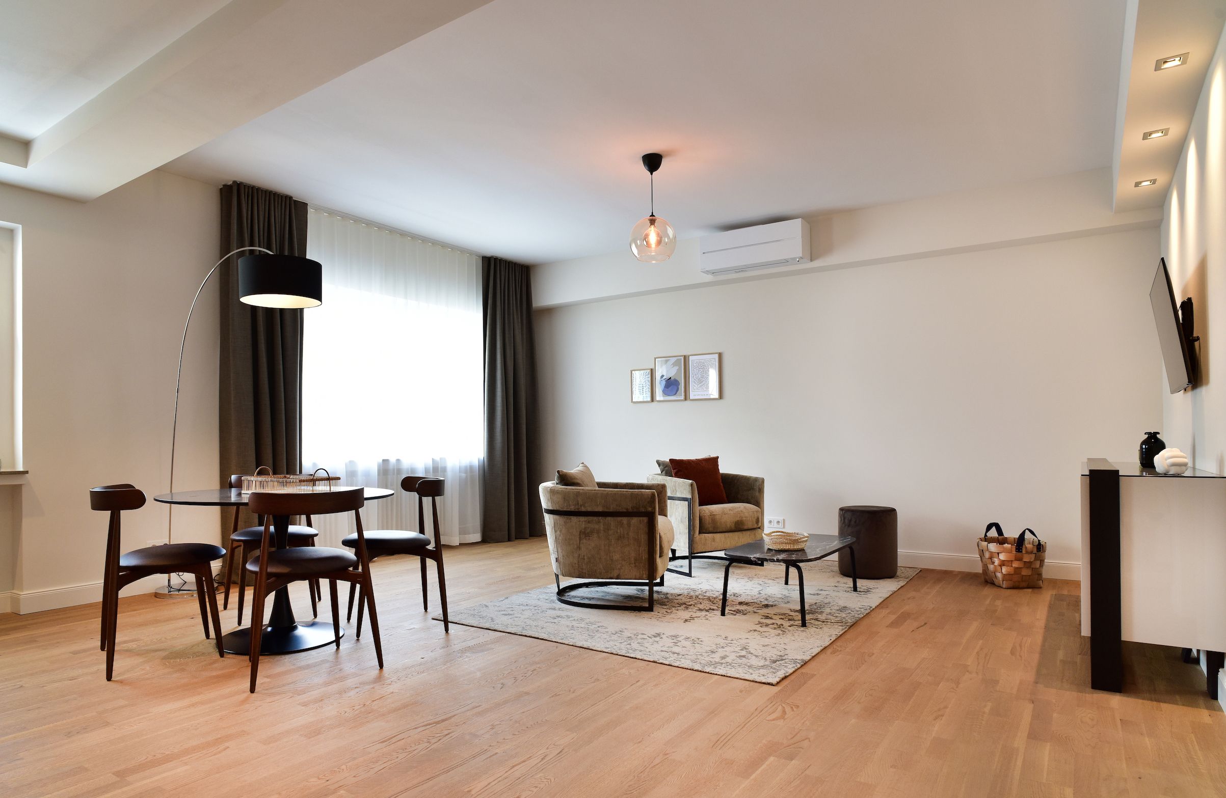  Deluxe Apartment  -  Deluxe Apartment  - Gallery -  1
