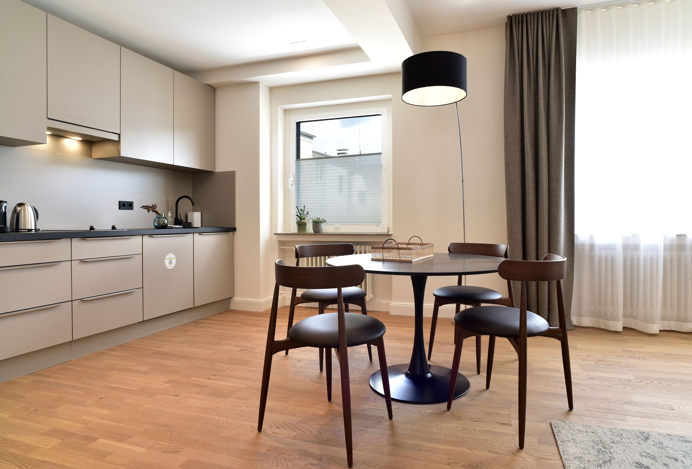  Deluxe Apartment  -  Deluxe Apartment  - Gallery -  8