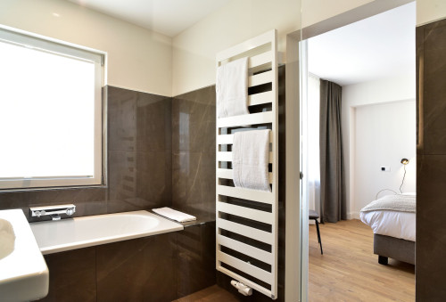 Penthouse Apartment - Gallery - 19
