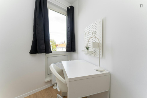 Pleasant single bedroom in Neukölln