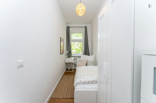 Very nice single bedroom in the Neukölln neighbourhood
