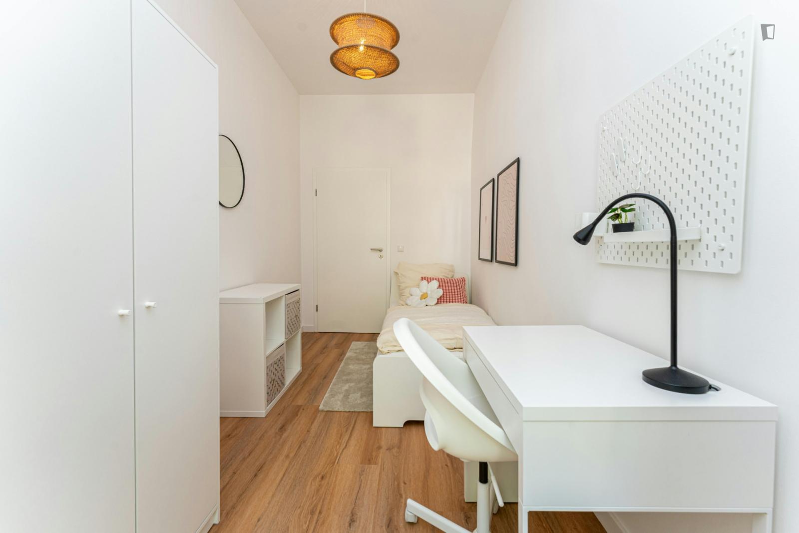 Very Nice Bedroom In The Neukölln Area - Very nice bedroom in the Neukölln area - Gallery - 1