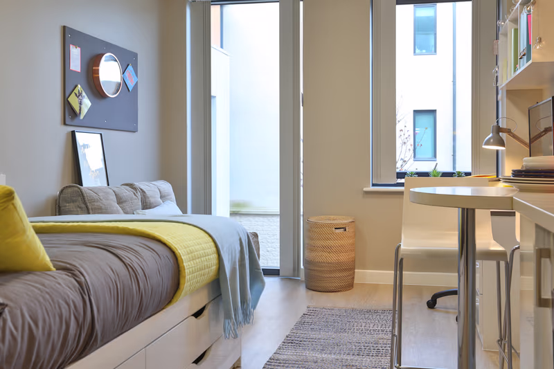 Classic Accessible Studio - James House - Gallery - 1