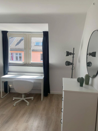 Appealing double bedroom near Hofgarten 