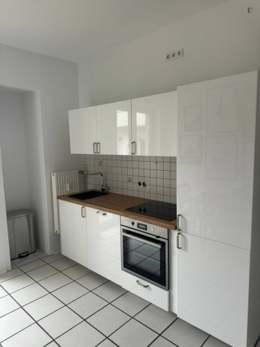 Appealing double bedroom near D-Luegplatz station  - Gallery -  5