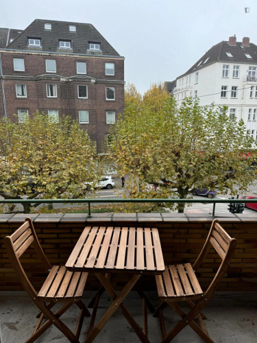 Pleasant double bedroom in center of Düsseldorf