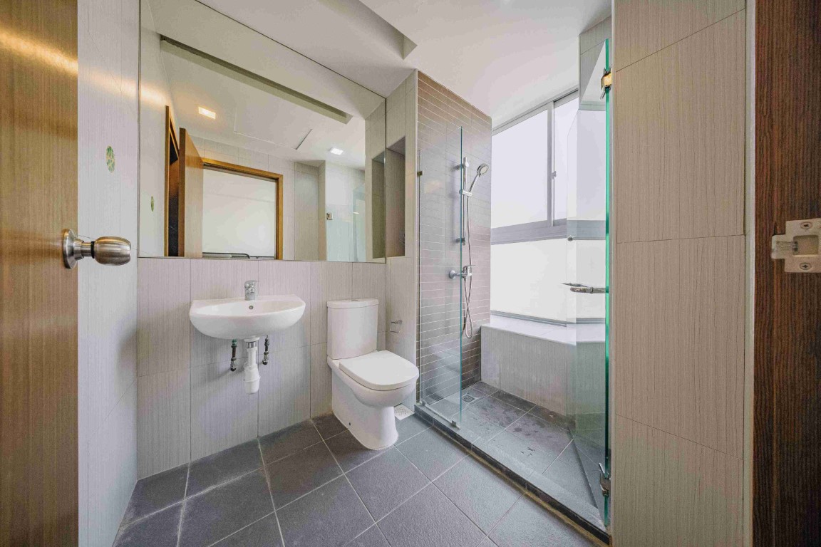  3 Bedroom 2 Baths  -  Evergreen View  - Gallery -  5