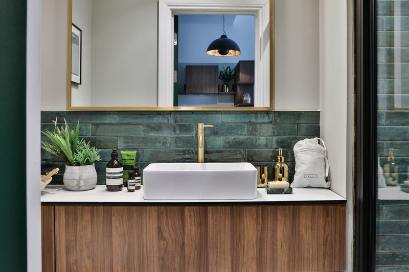 Premium Smaller Studio - South Bridge - Gallery - 2