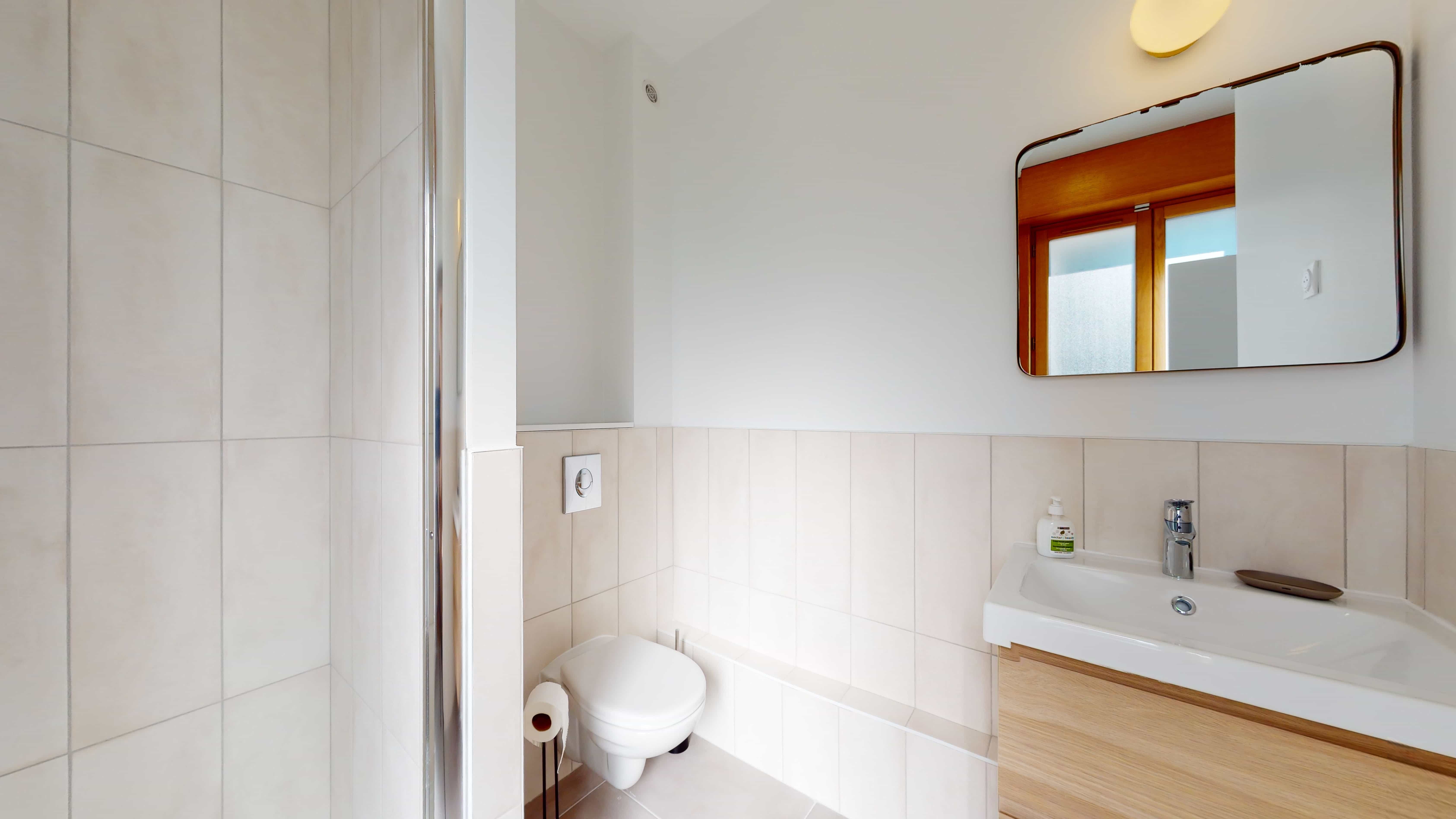 Room For One Person - 9 - 3
