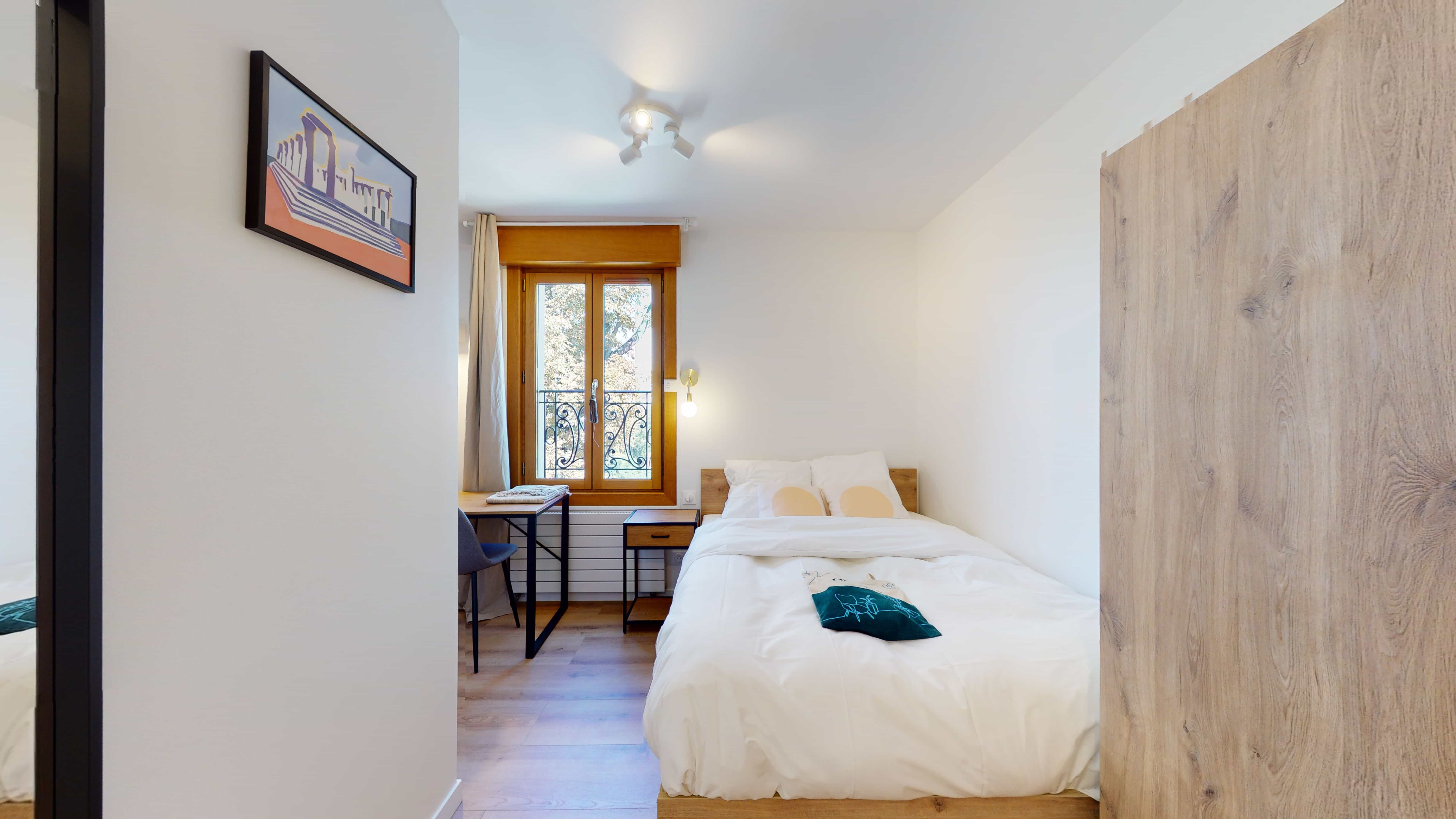 Studio For One Person - 13 - 1