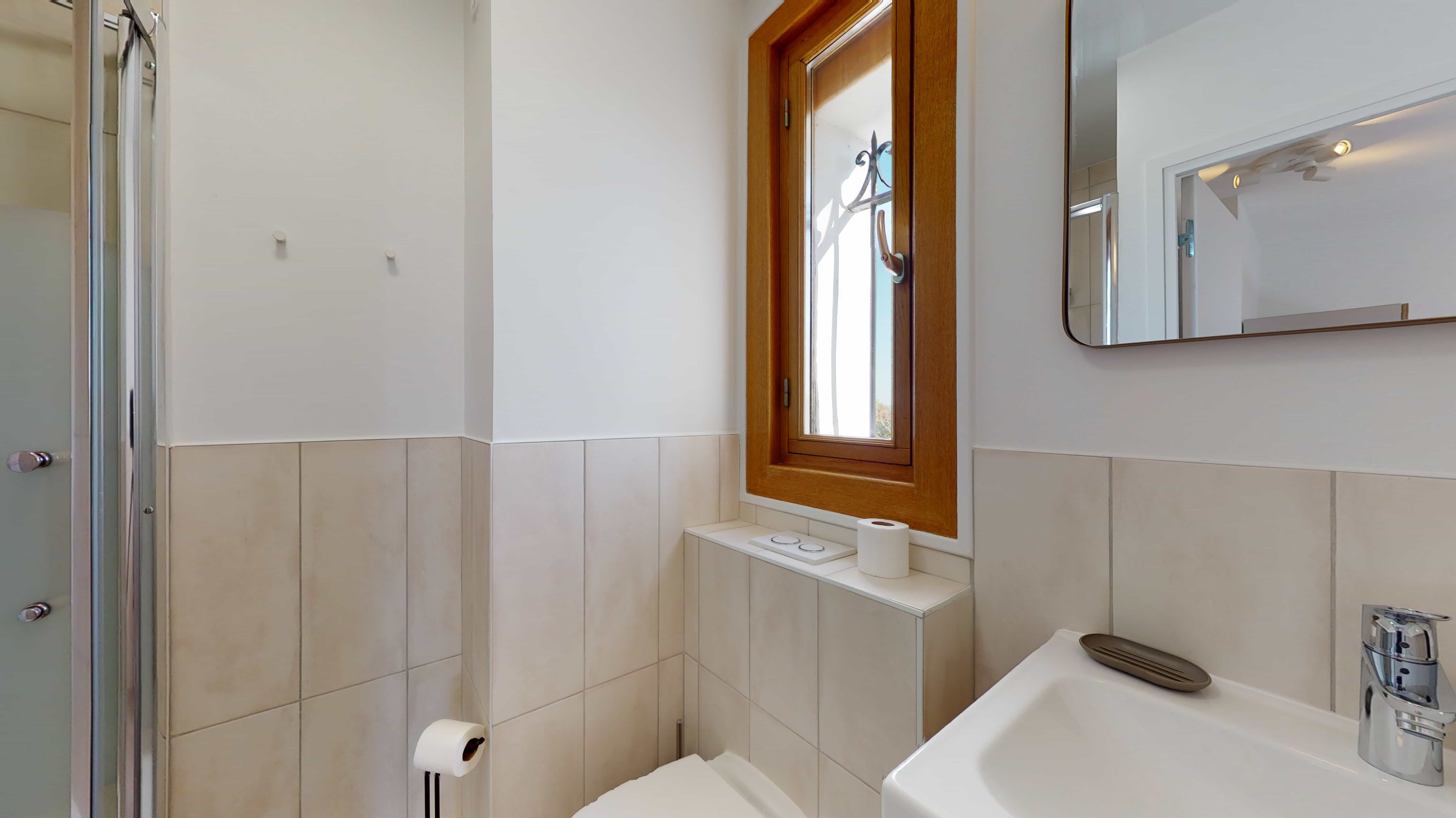 Studio For One Person - 15 - 1
