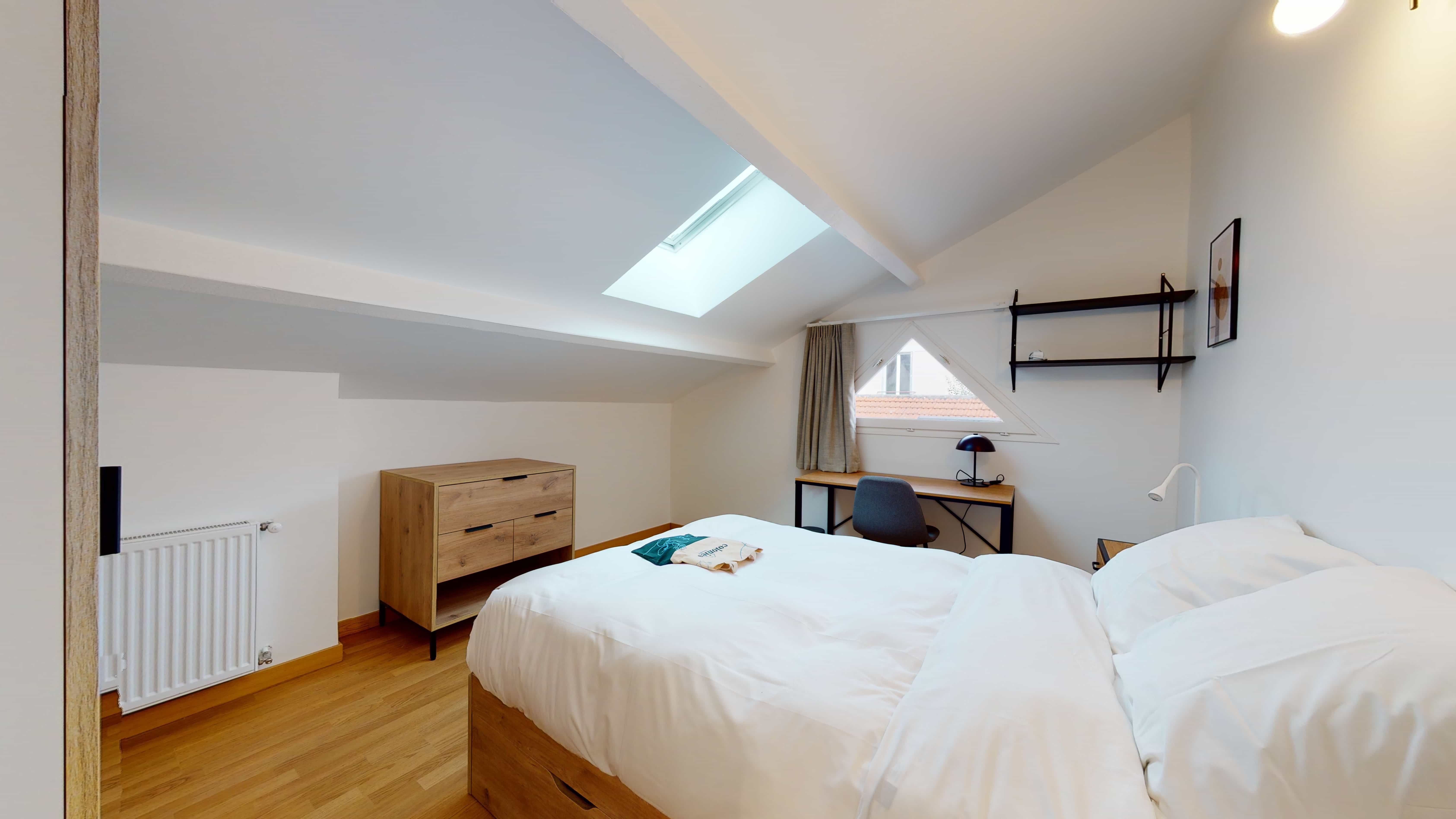 Room For One Person - 11 - 1