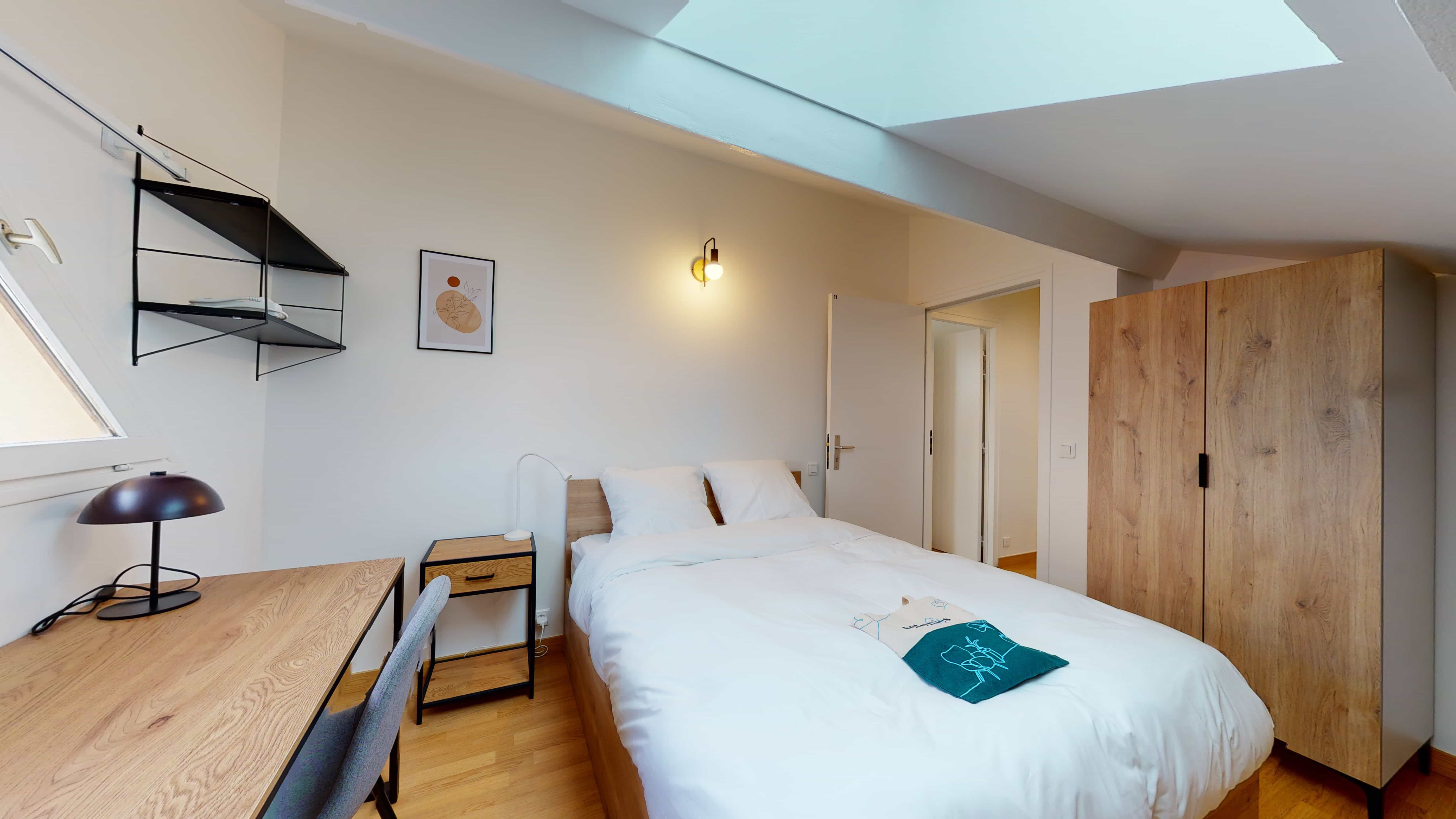 Room For One Person - 11 - 2