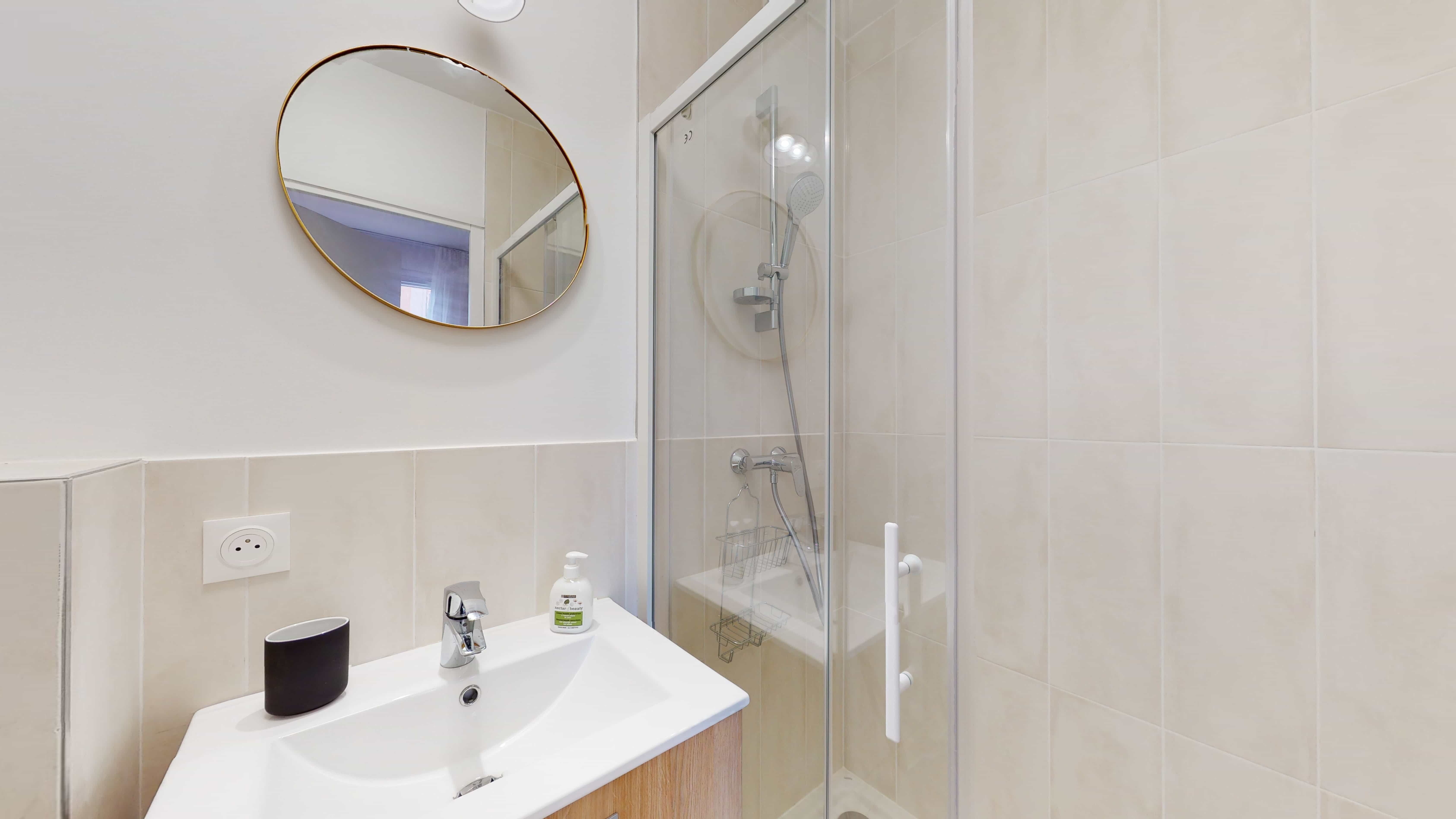 Room For One Person - 3 - Mimosa - Gallery - 1