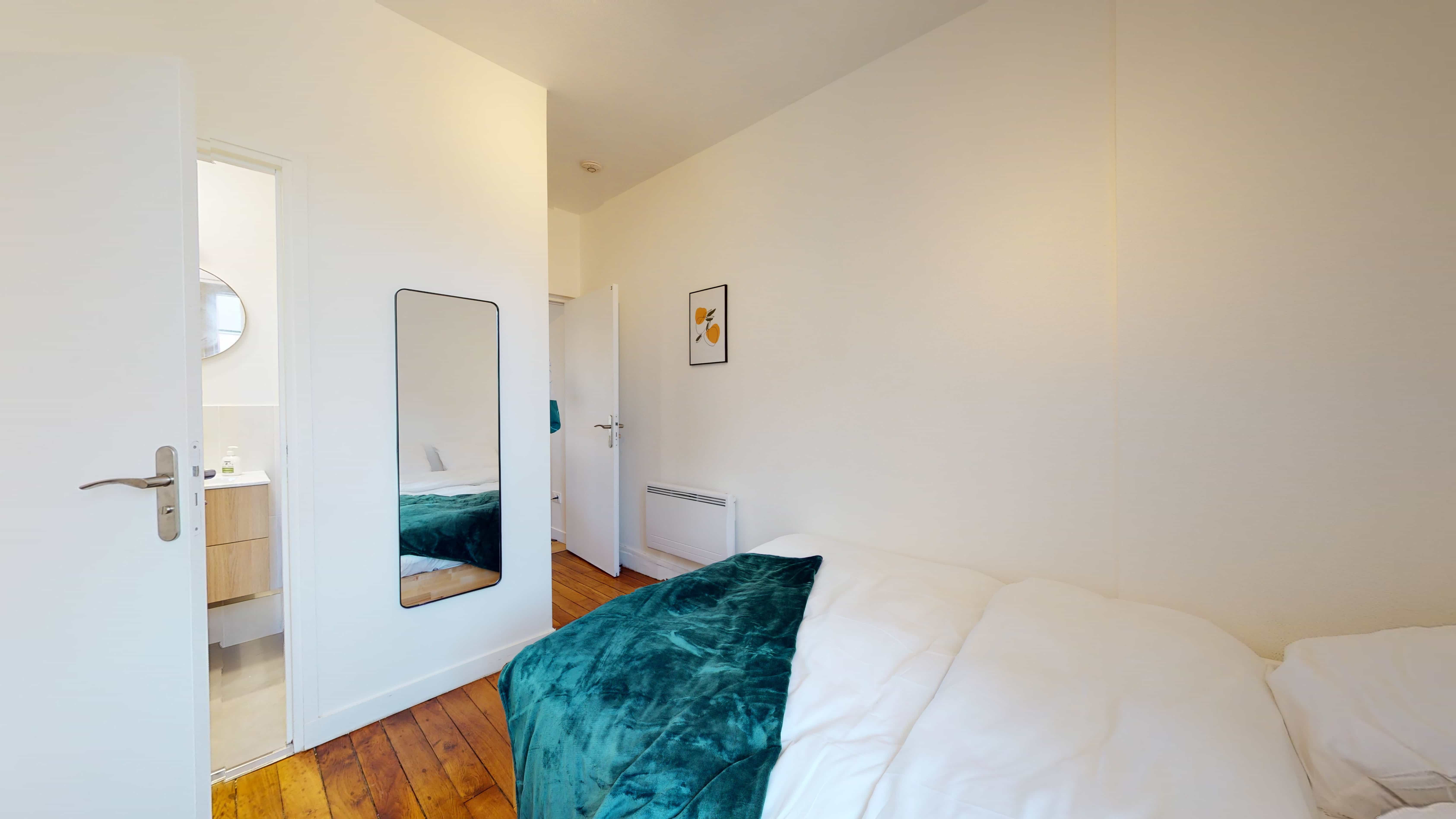 Room For One Person - 3 - Mimosa - Gallery - 2