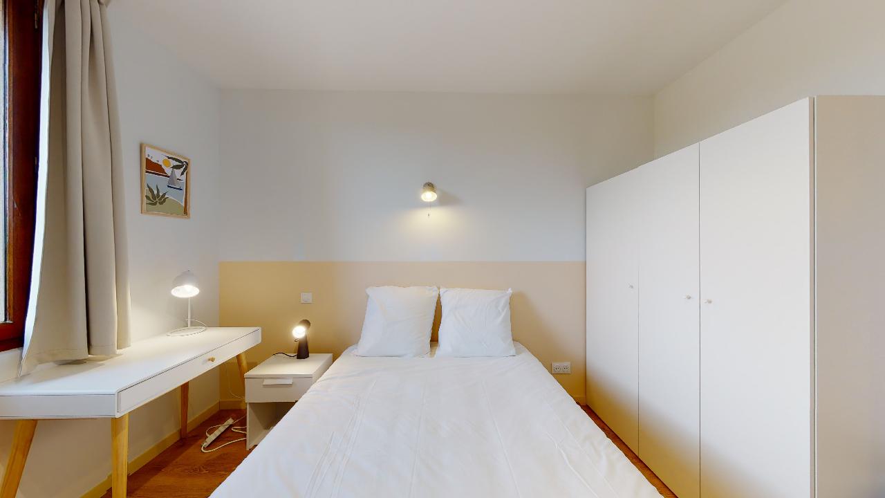 Room For One Person - 4 - 1