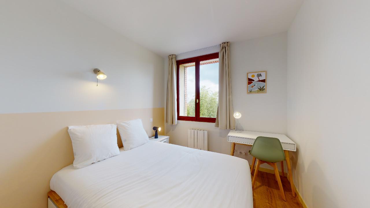 Room For One Person - 5 - 1