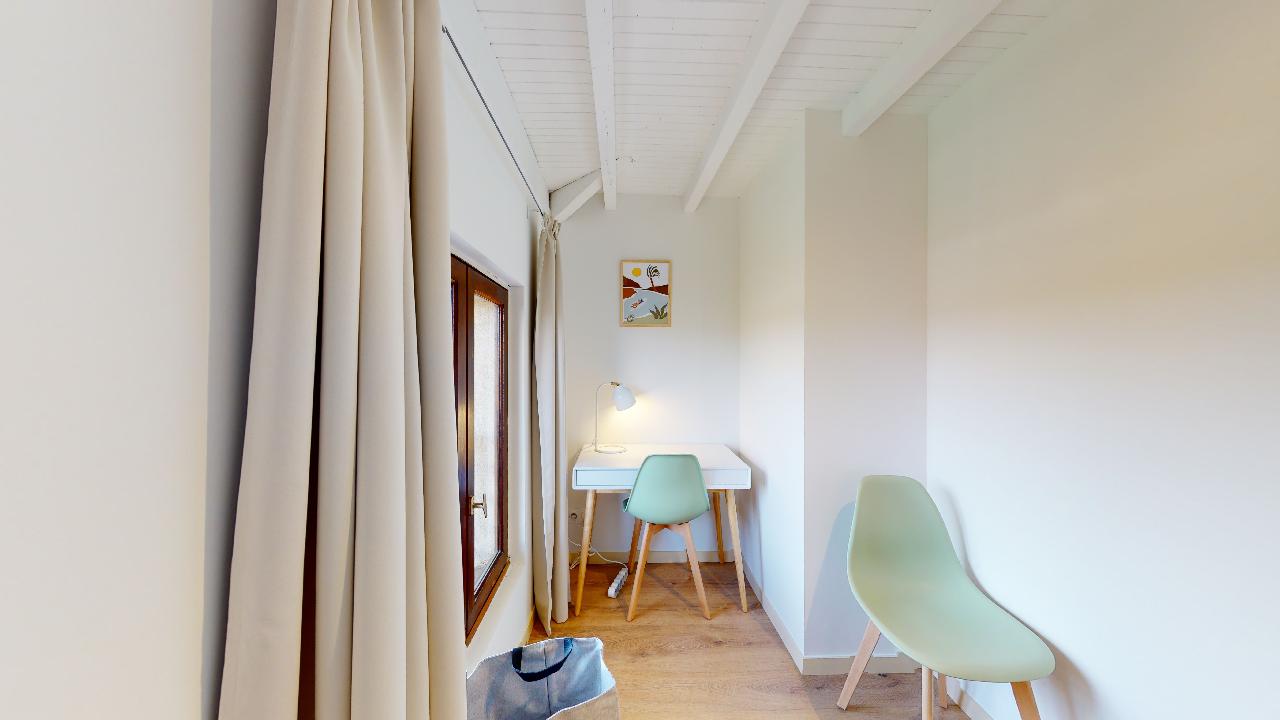 Room For Two People - 8 - 2