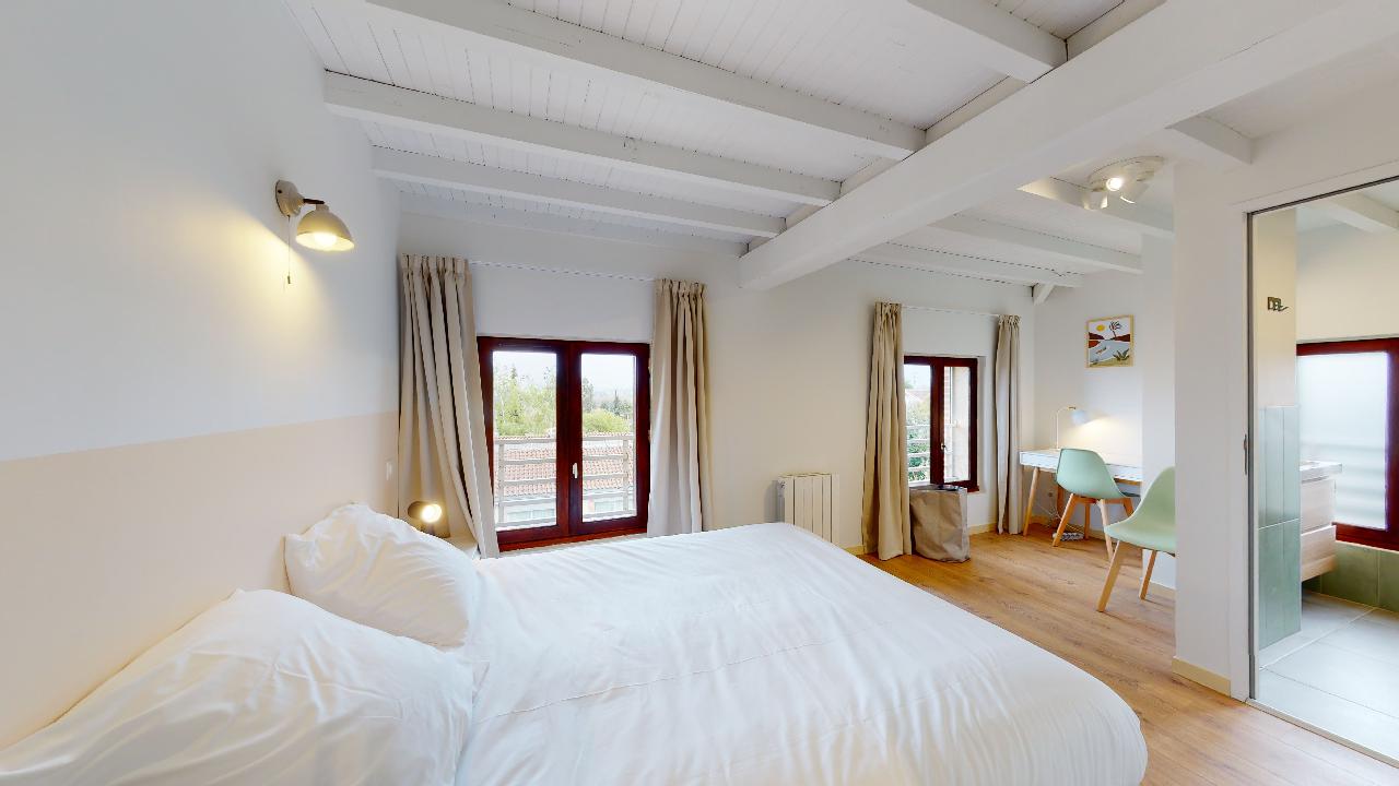 Room For Two People - 8 - 1