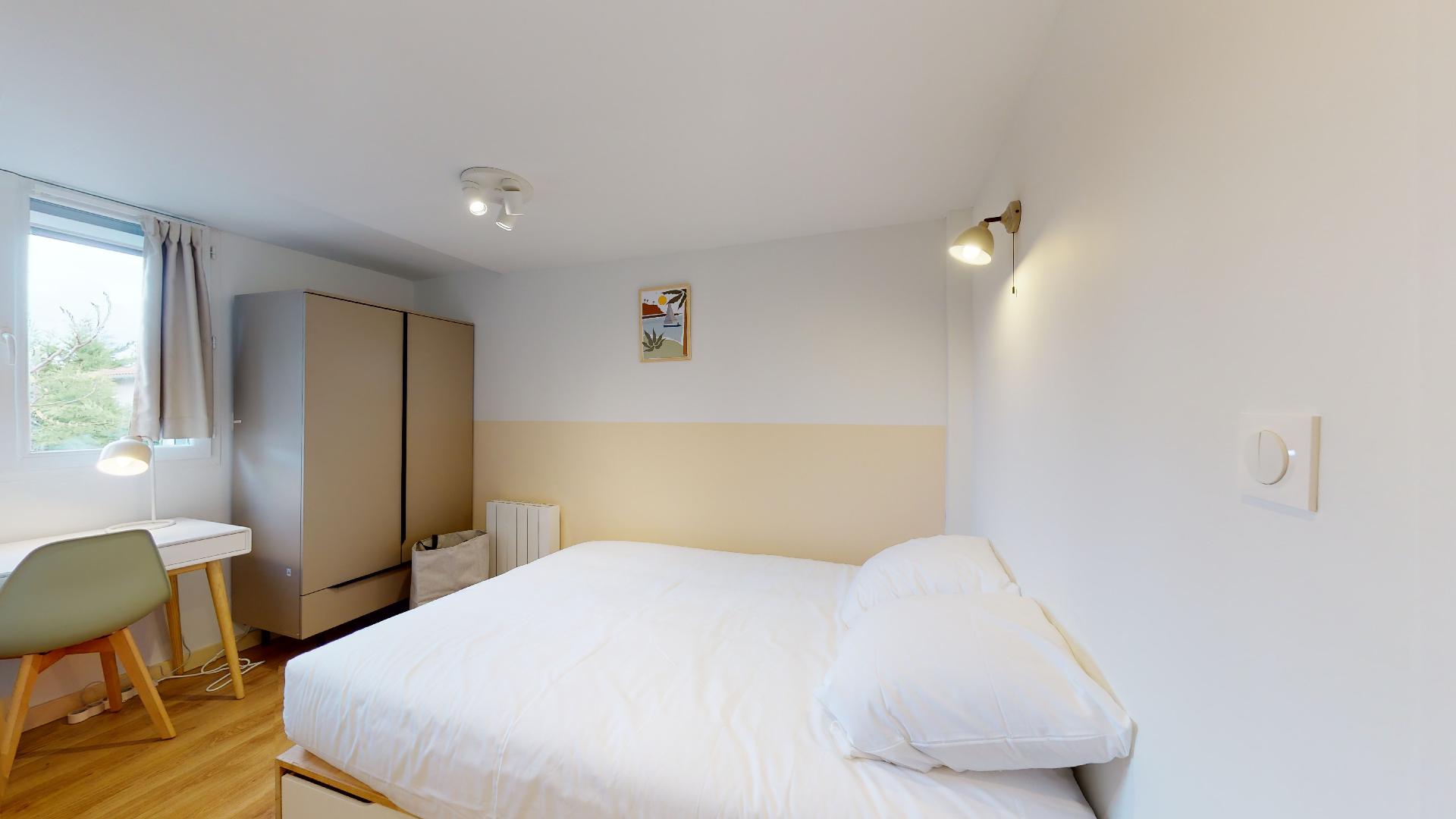 Room For One Person - 13 - 1