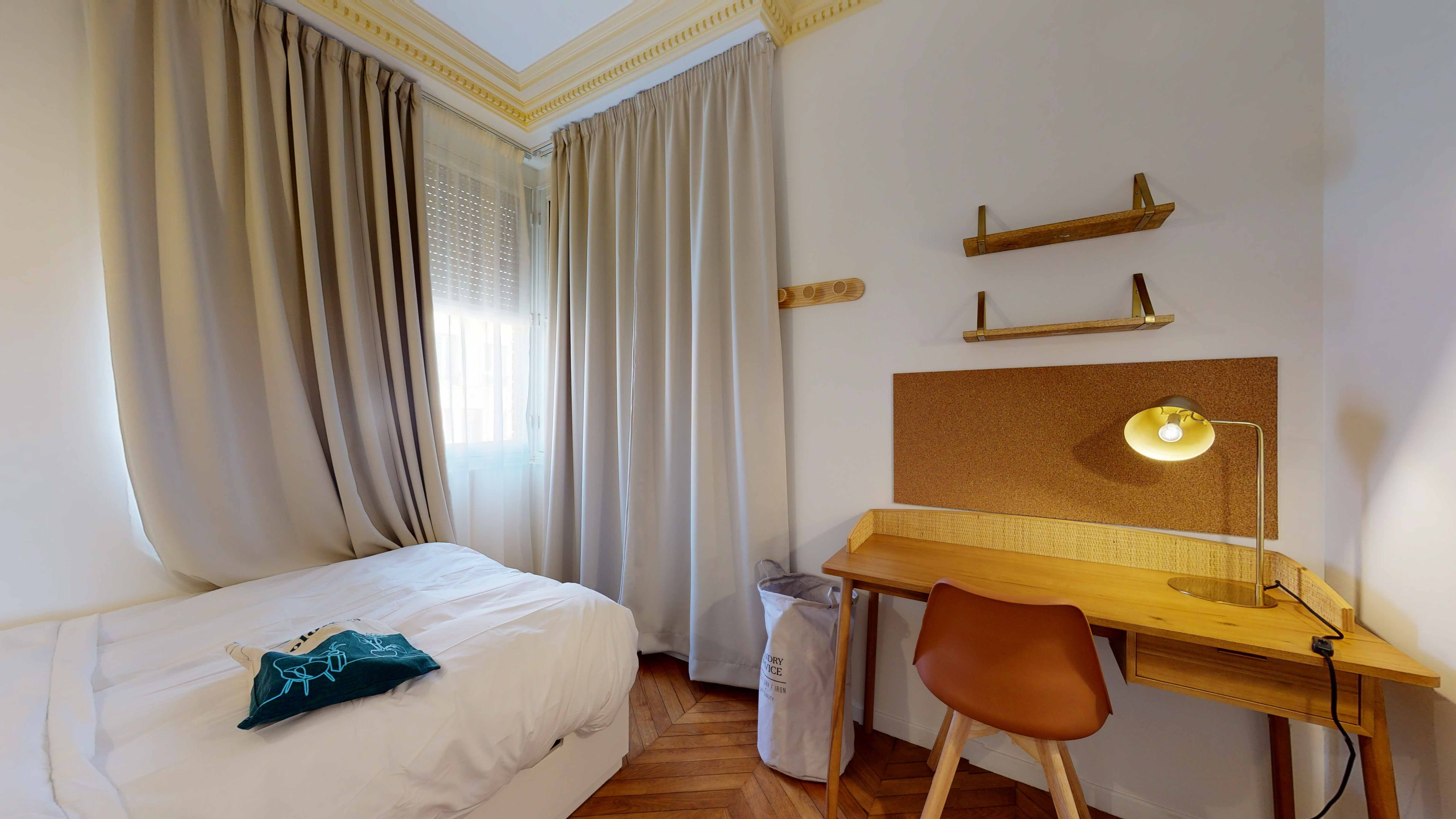 Room For One Person - 8 - Lucette - Gallery - 1
