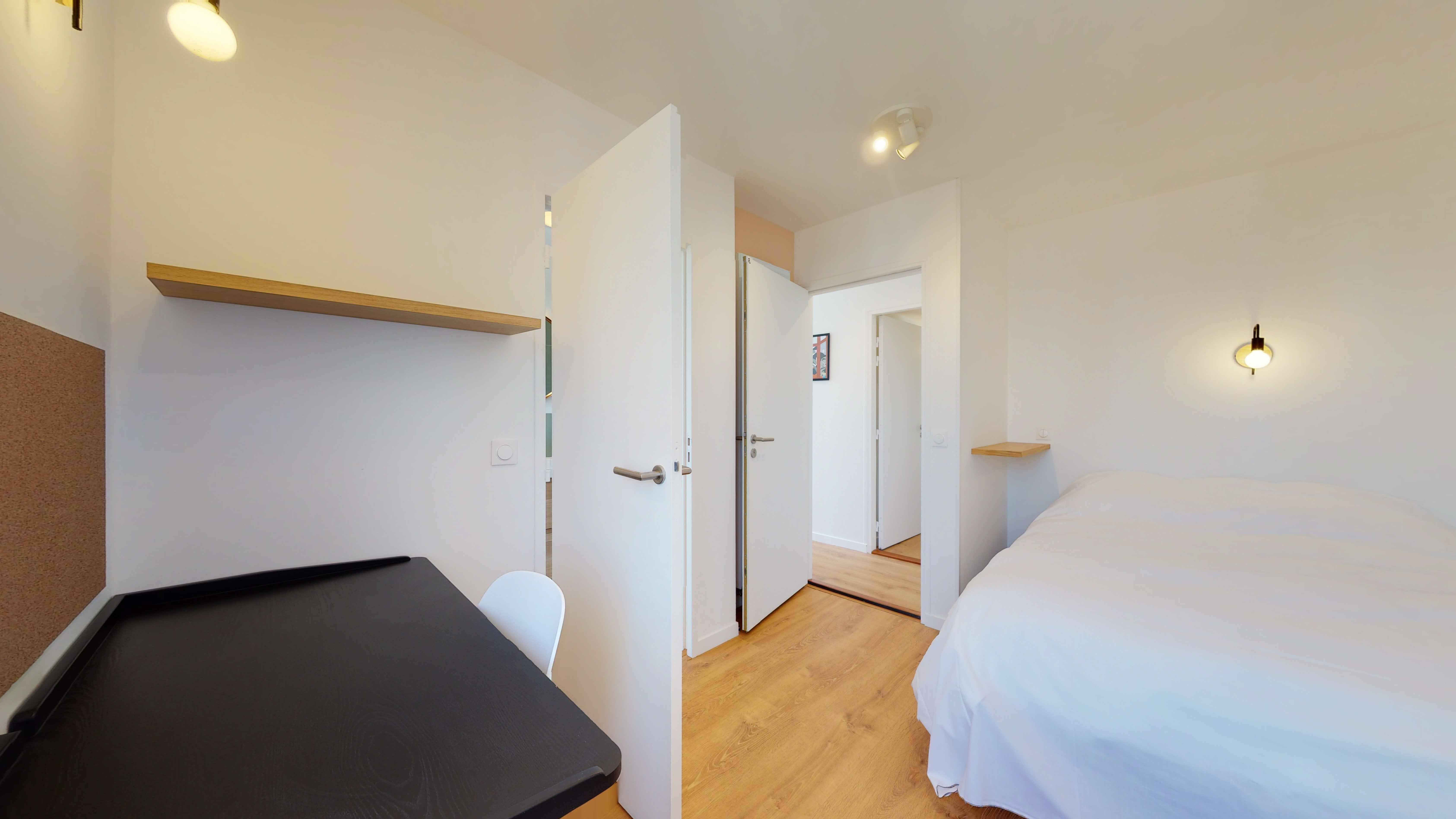 Room For One Person - 8 - Bowie - Gallery - 2