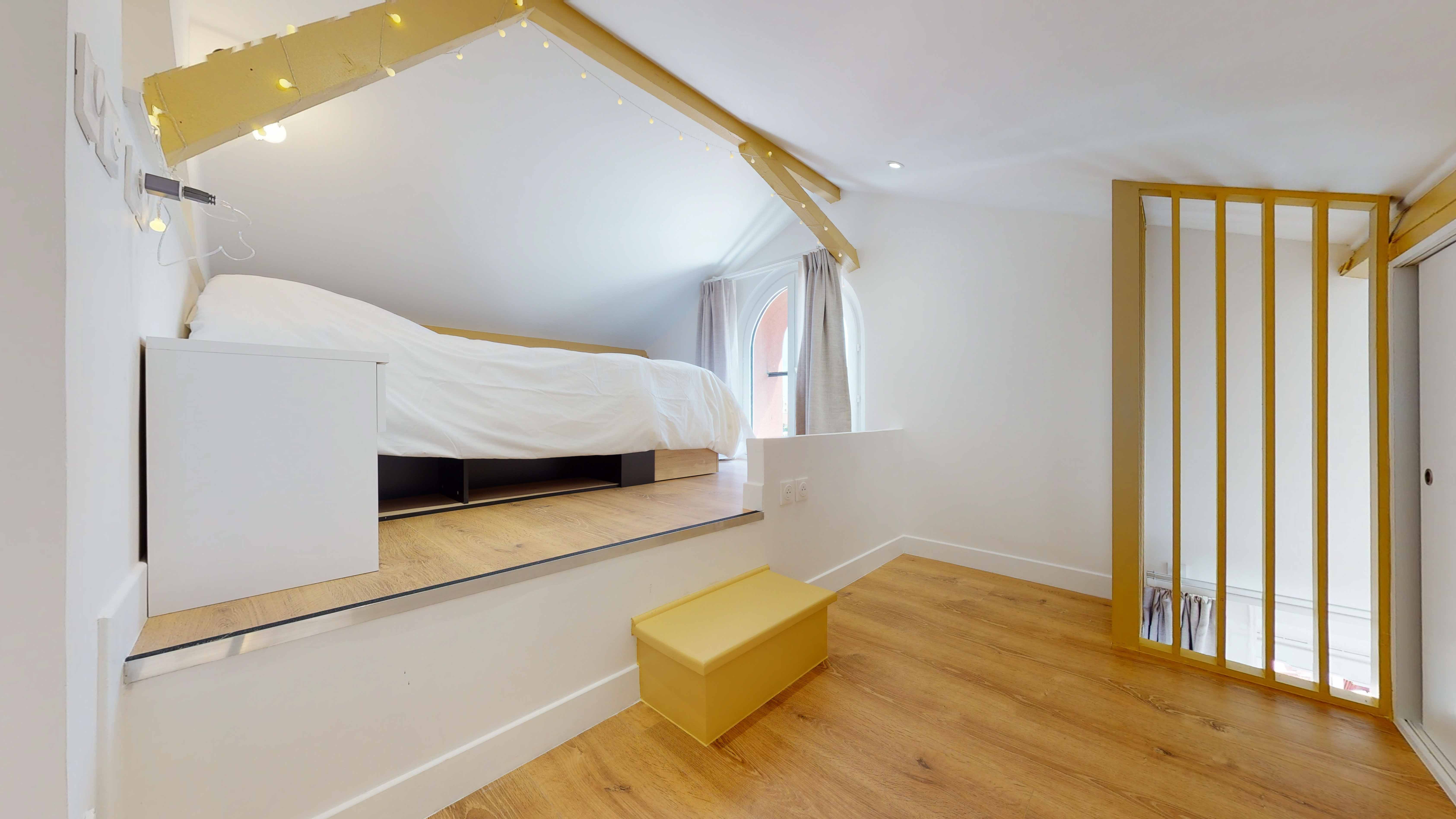 Room For One Person - 10 - Bowie - Gallery - 2