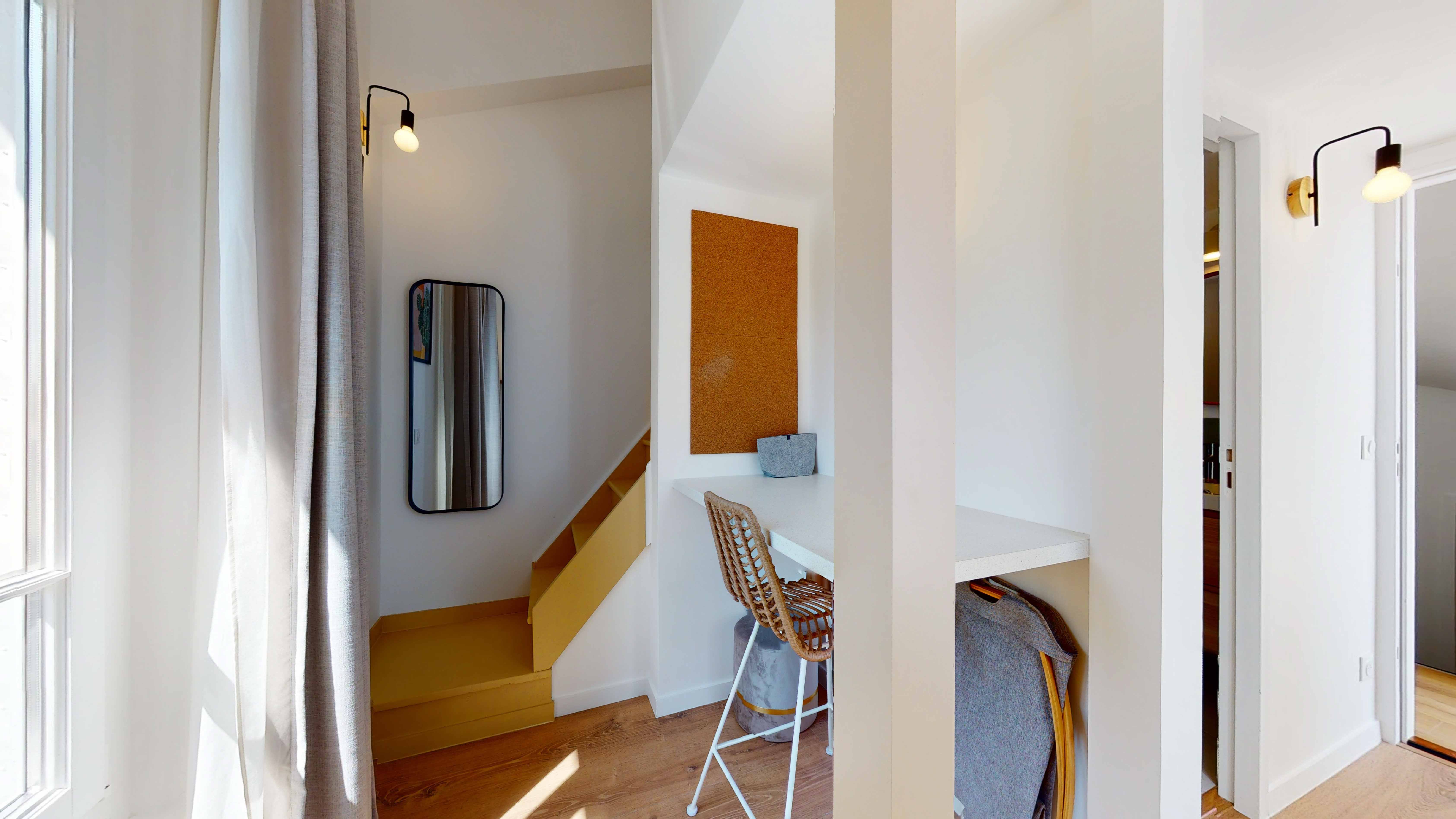 Room For One Person - 10 - Bowie - Gallery - 1