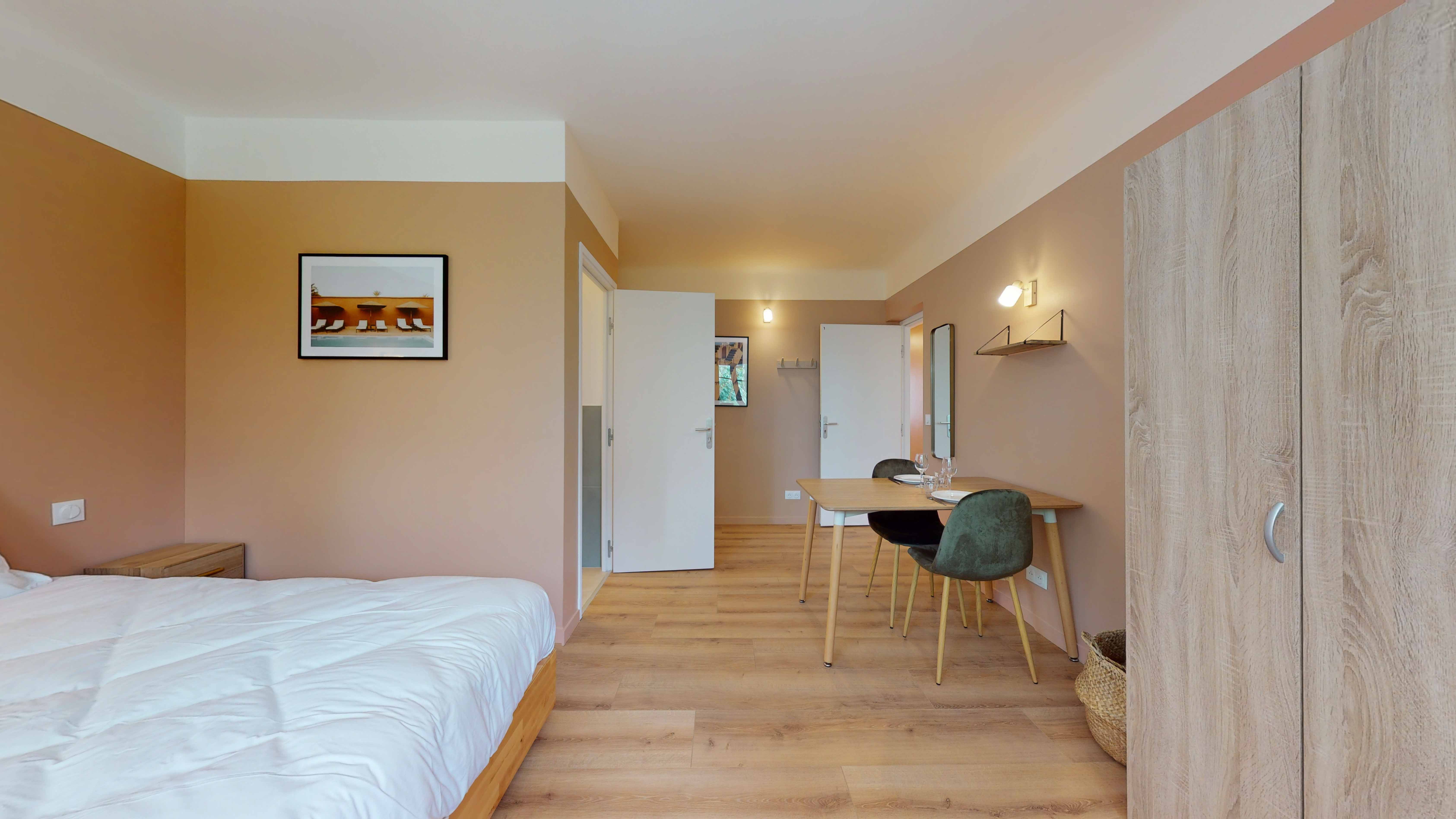 Studio For Two People - 1 - Lizzi - Gallery - 2