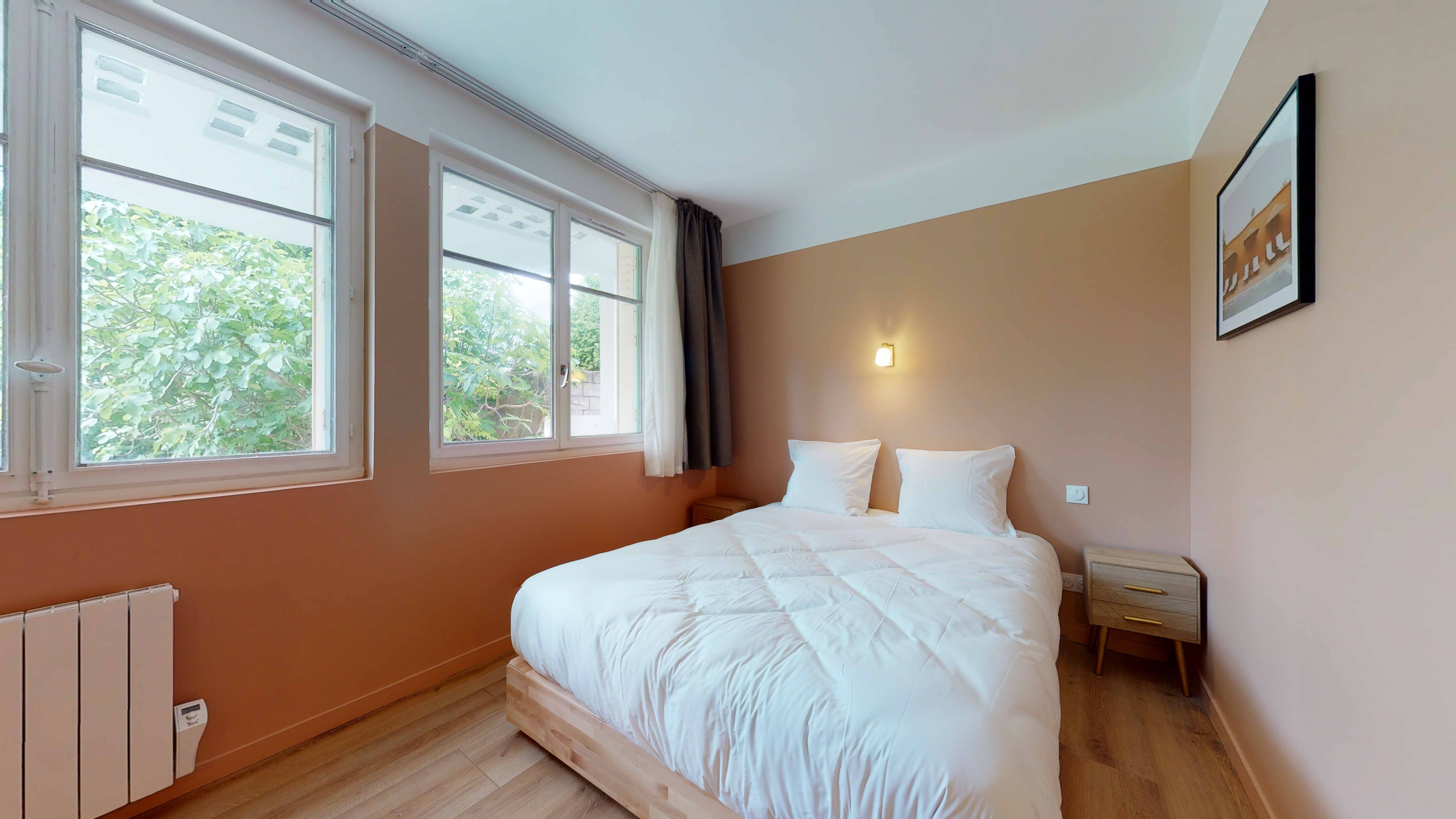 Studio For Two People - 1 - Lizzi - Gallery - 3