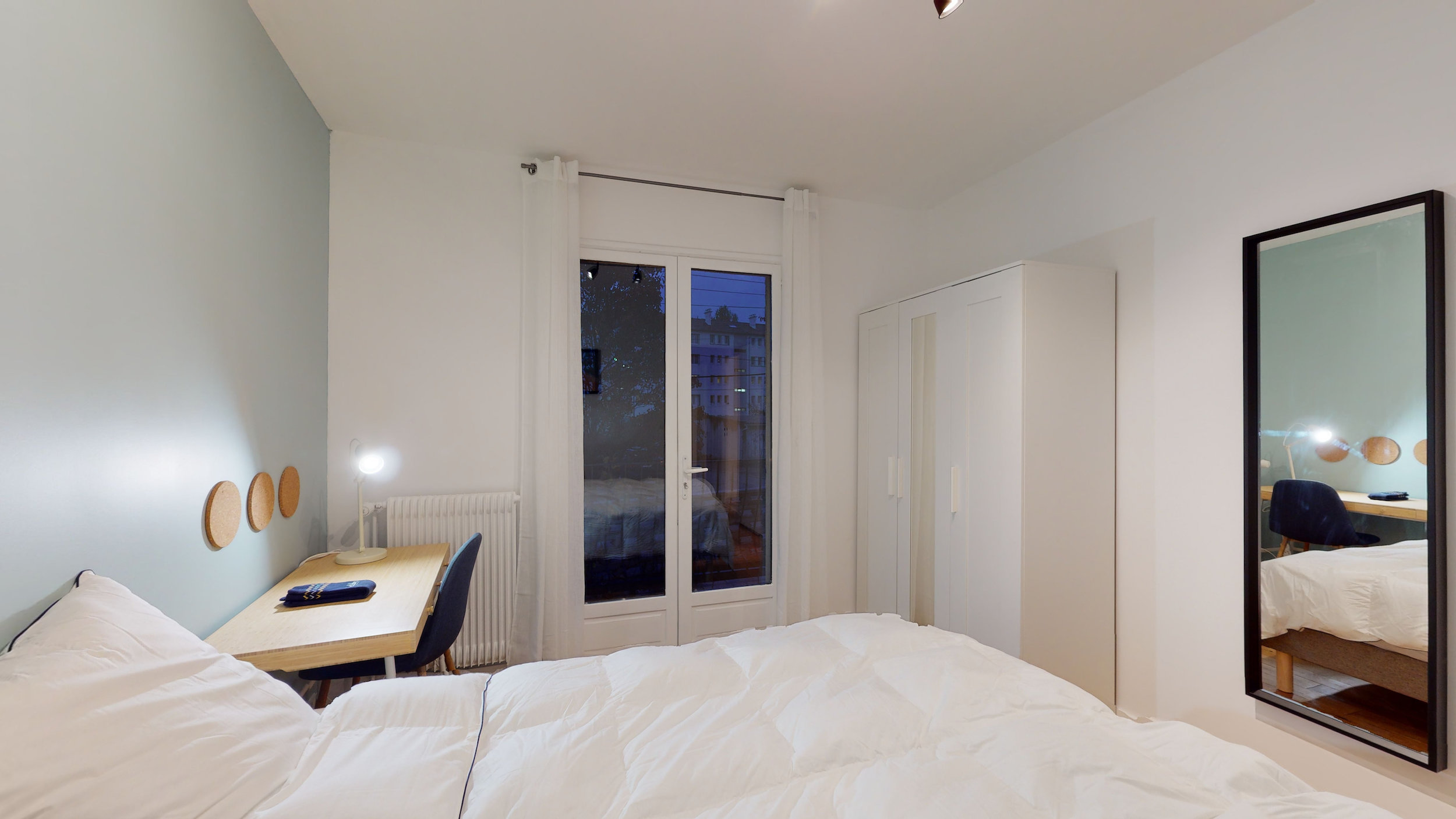 Room 1 - 1