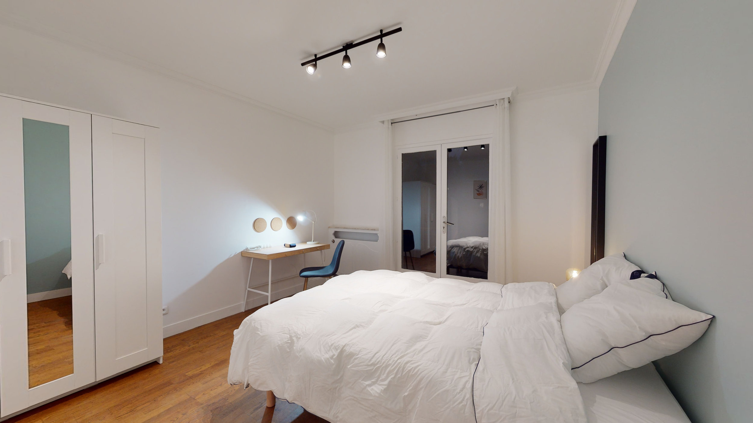 Room 4 - 1