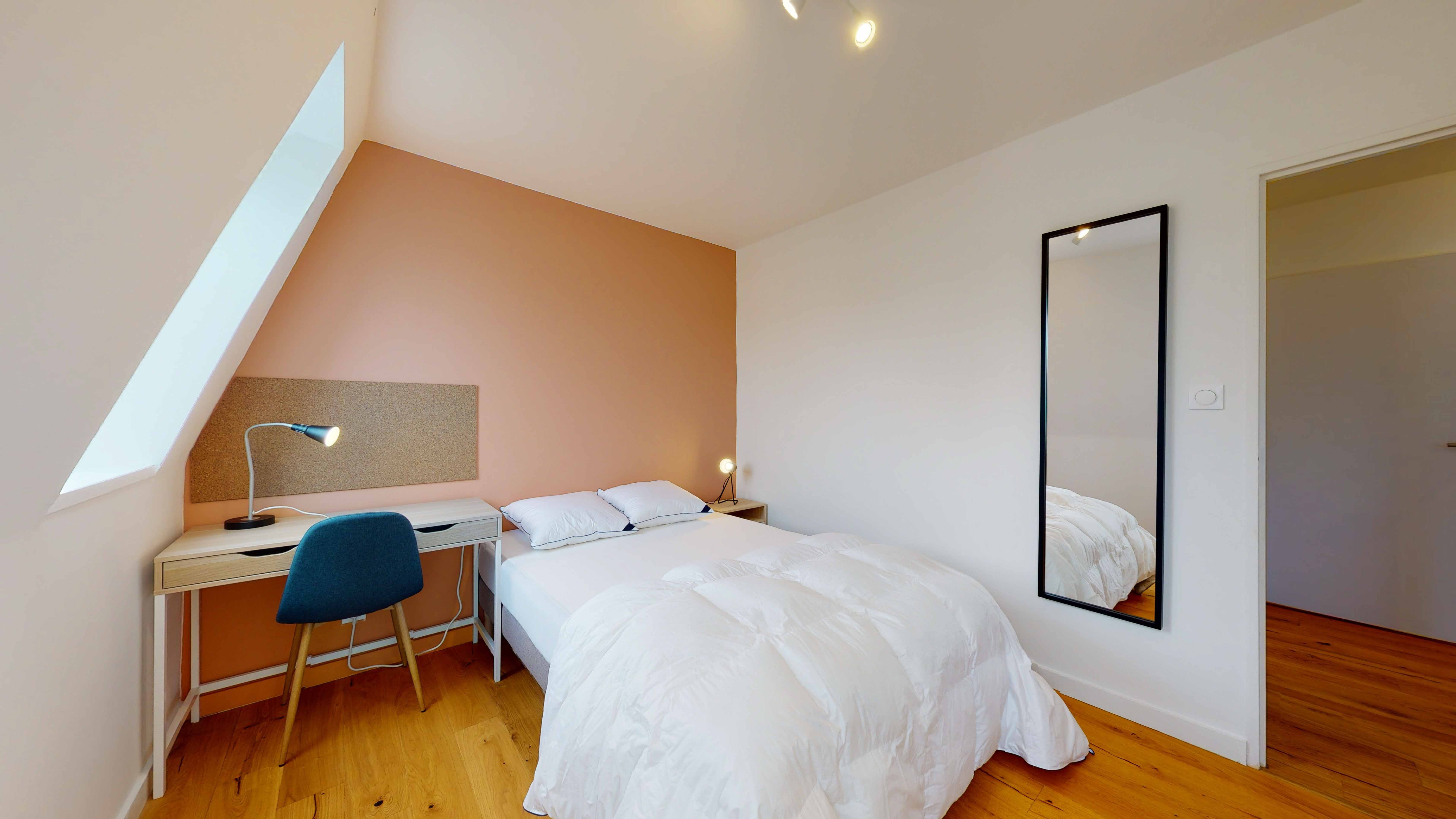  Room 5  -  Lille Tanneurs  - Gallery -  1