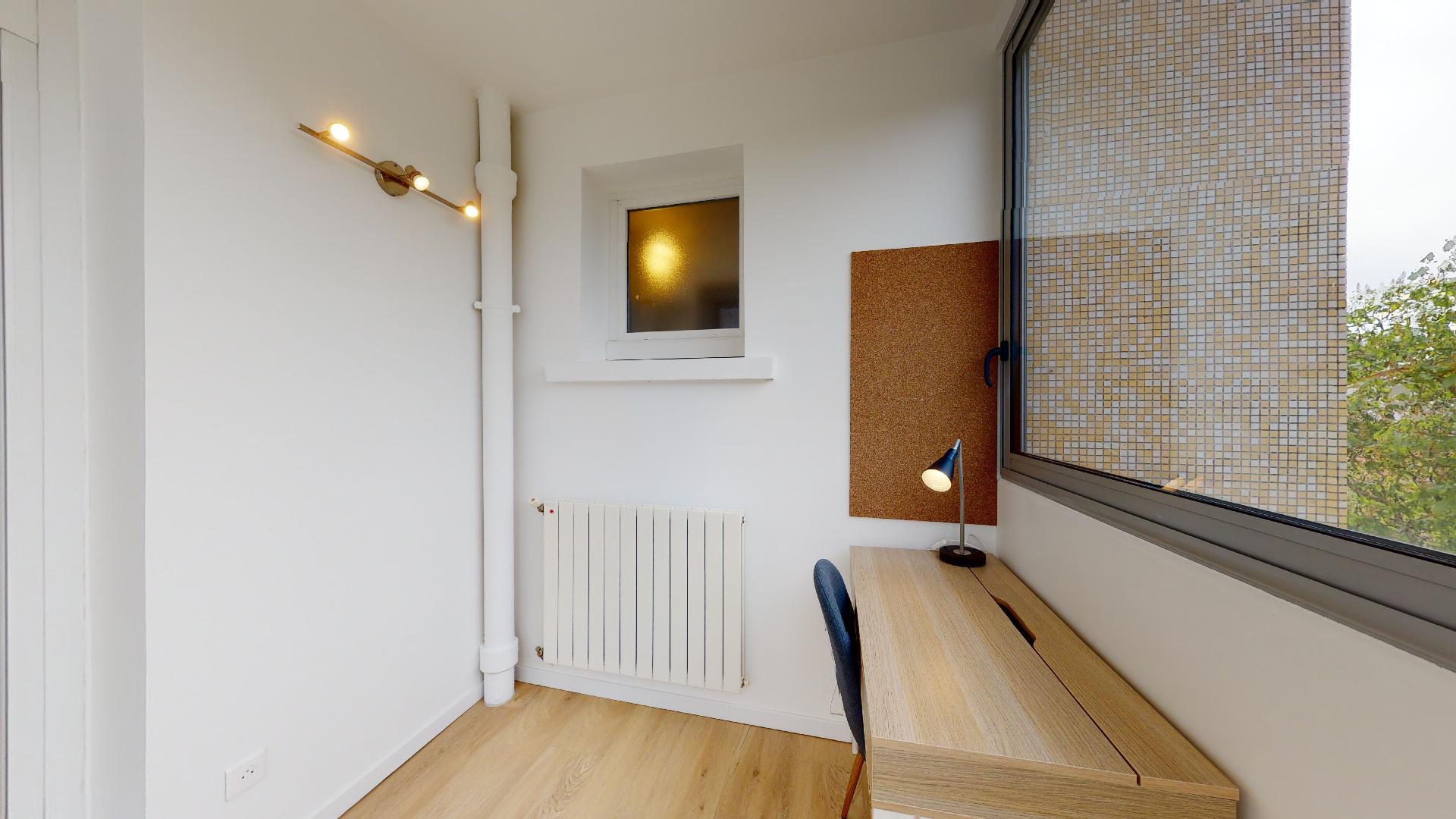 Room 4 - 2