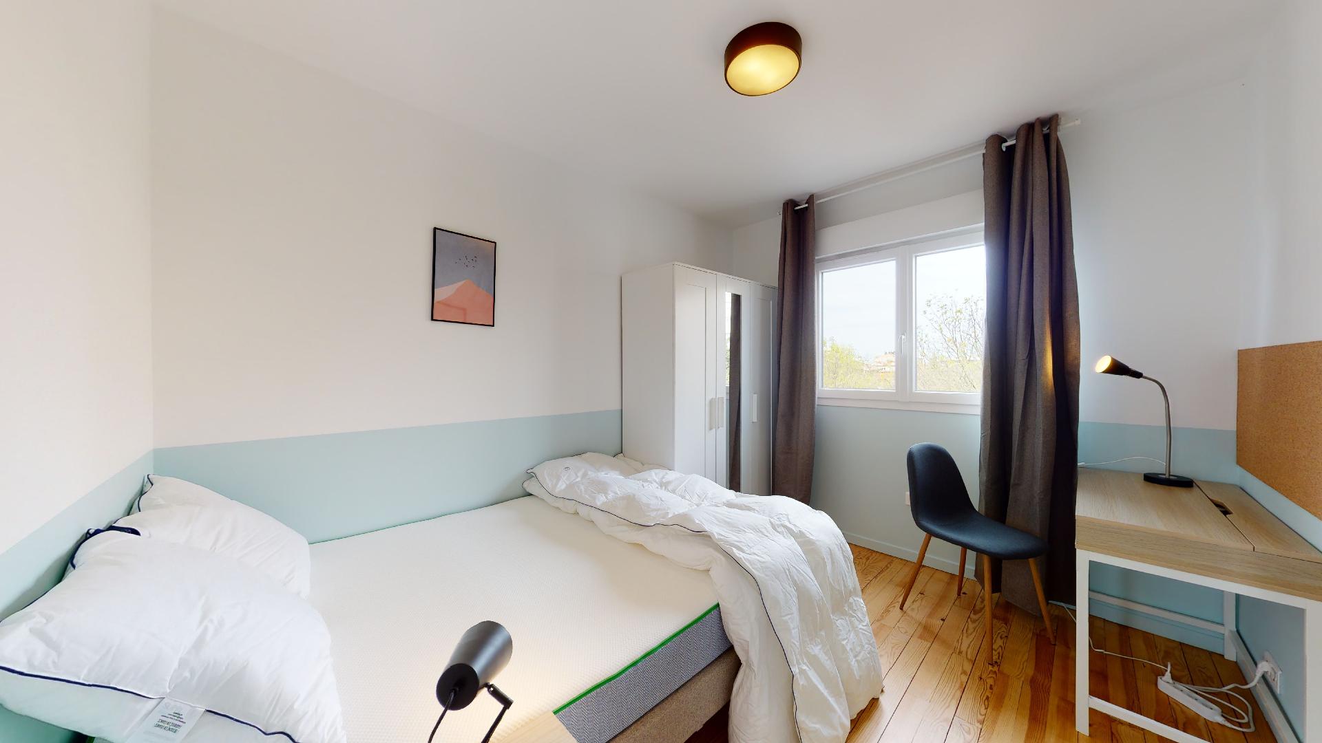Room 5 - 3