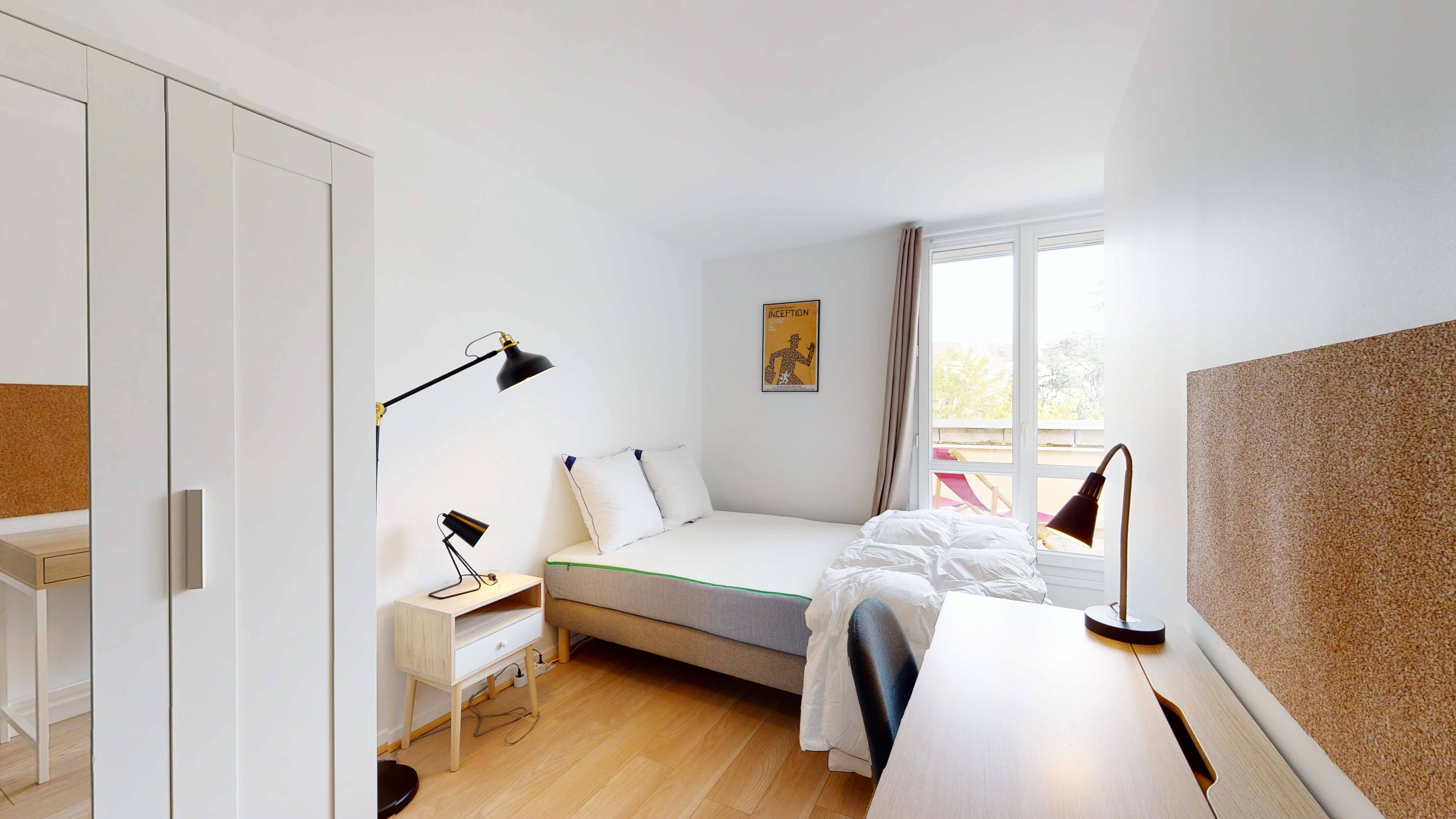 Room 4 - 1