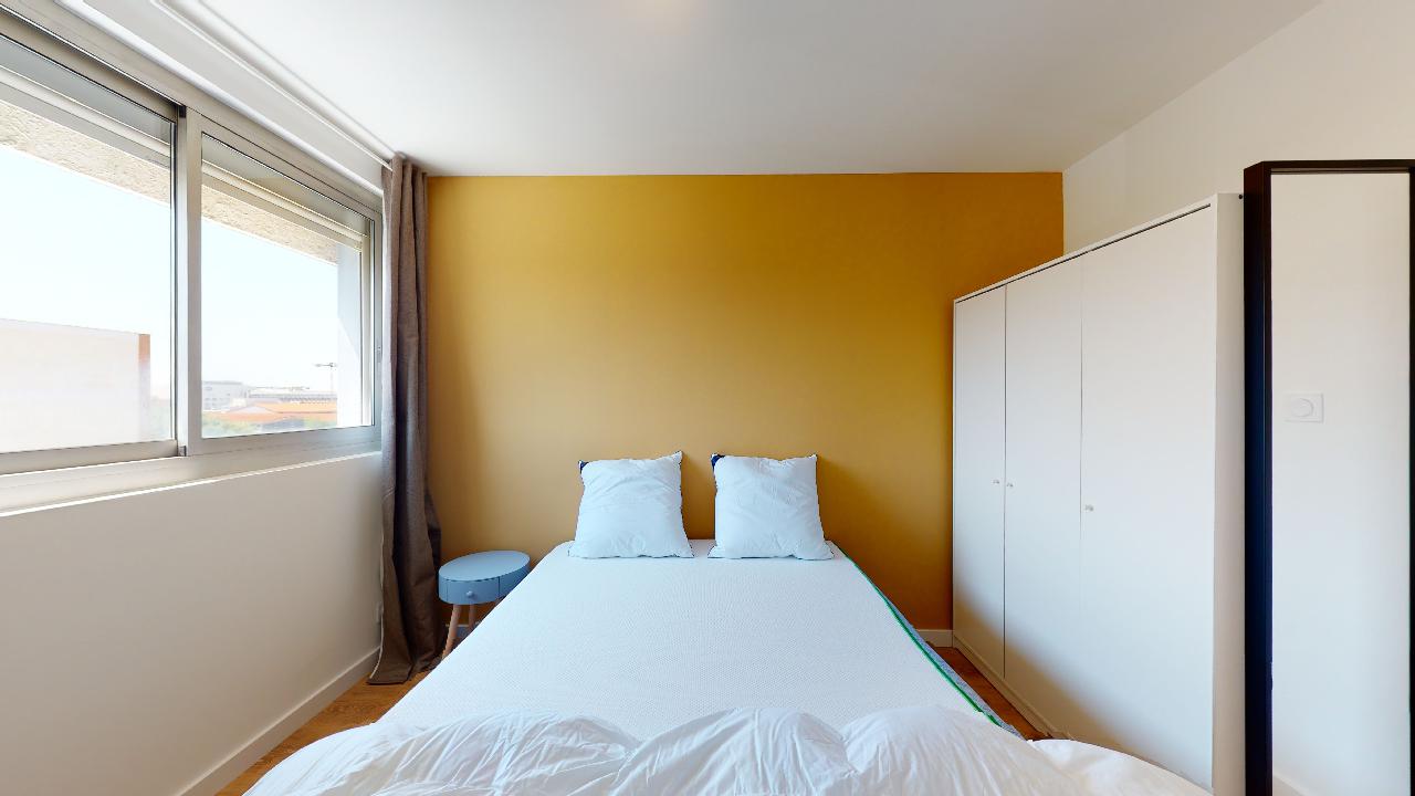 Room 1 - 2