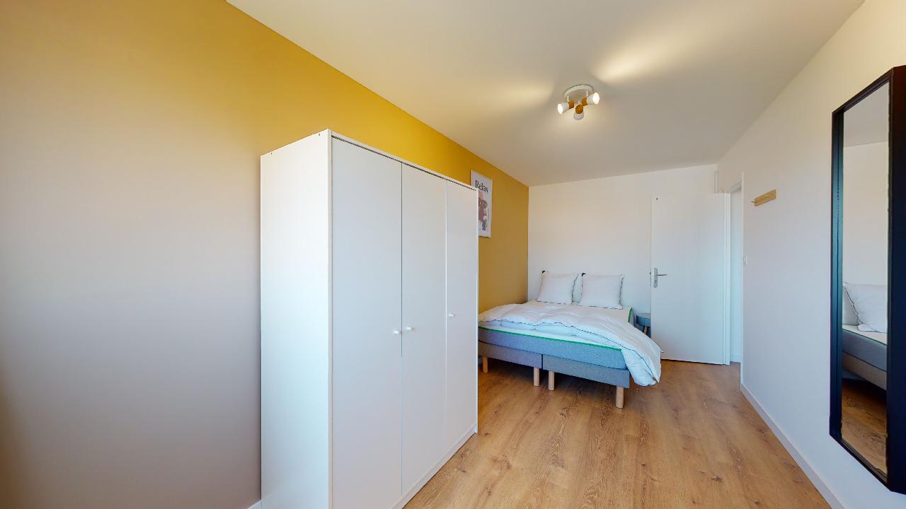 Room 4 - 3