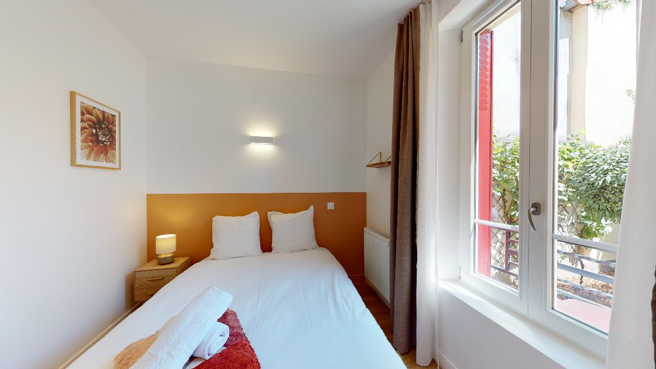  Room For One Person - 1  -  Dahlia  - Gallery -  2