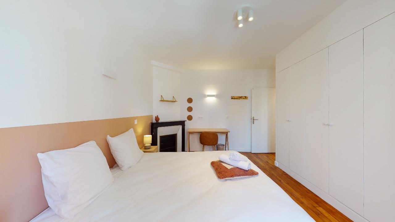  Room For Two People - 4  -  Dahlia  - Gallery -  3