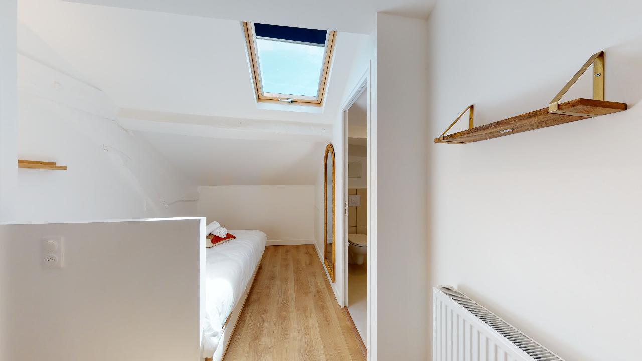 Room For One Person - 6 - Dahlia - Gallery - 3